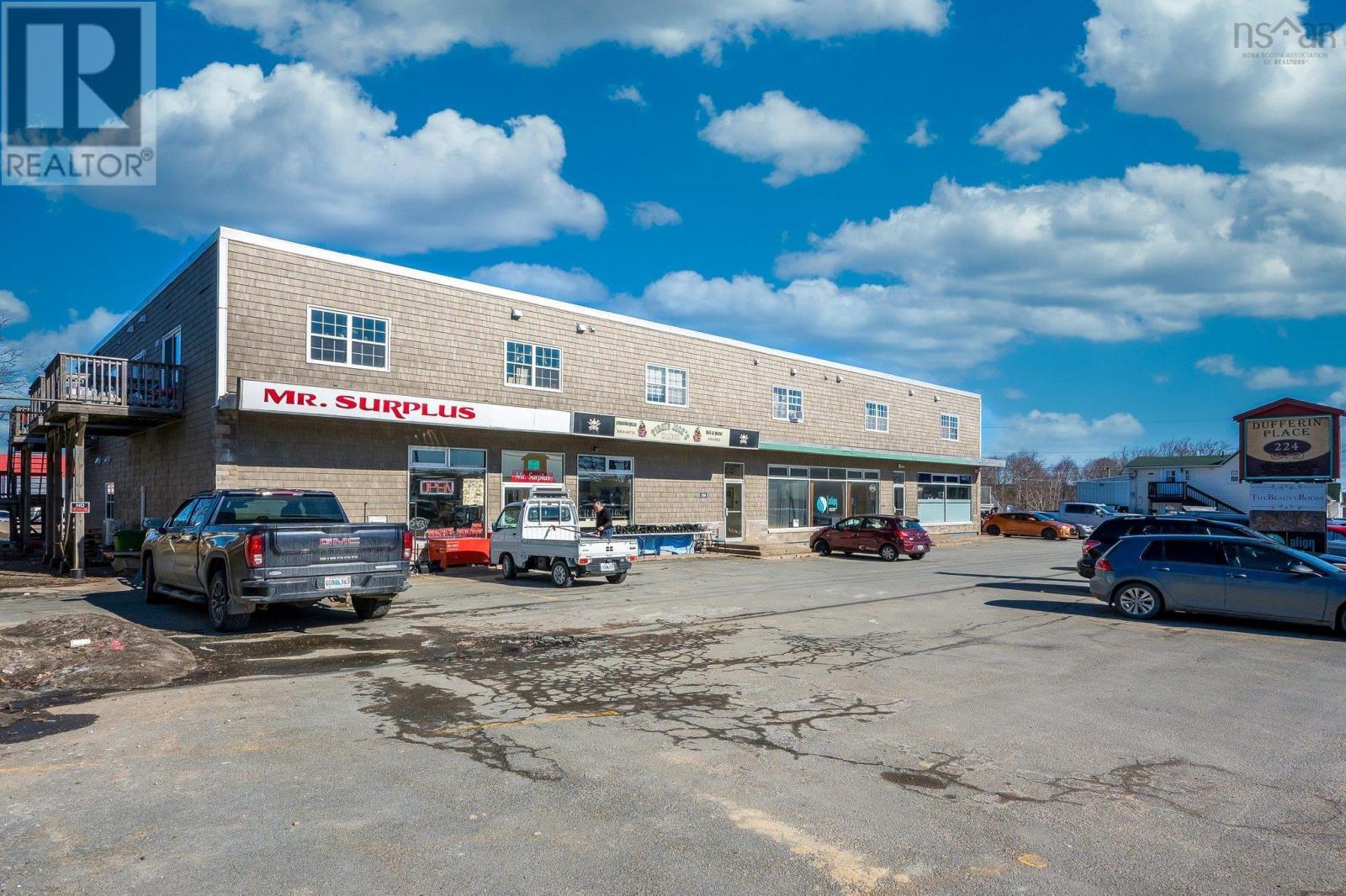 224 Dufferin Street, Bridgewater, Nova Scotia  B4V 2G7 - Photo 9 - 202505845