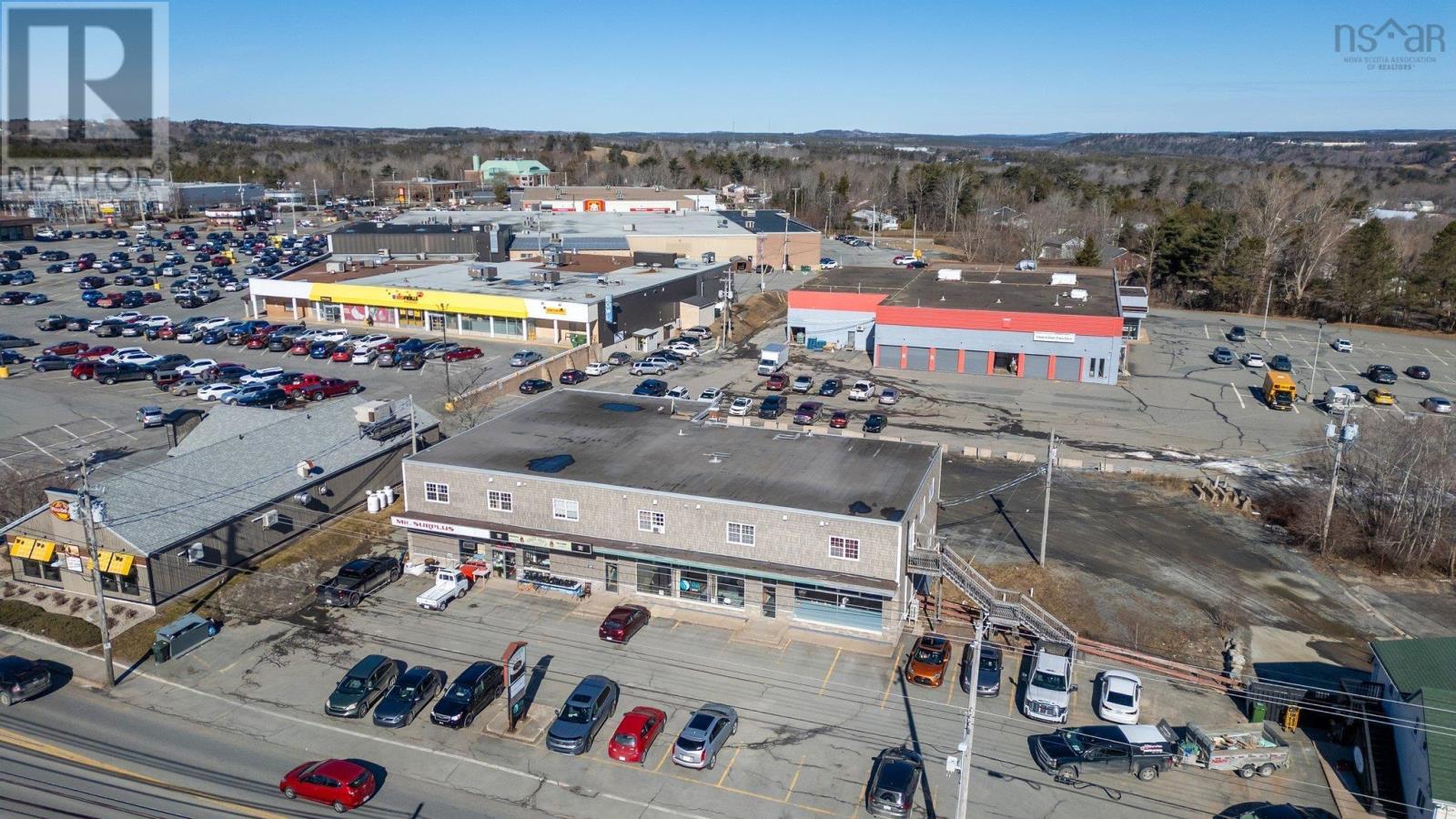 224 Dufferin Street, Bridgewater, Nova Scotia  B4V 2G7 - Photo 6 - 202505846