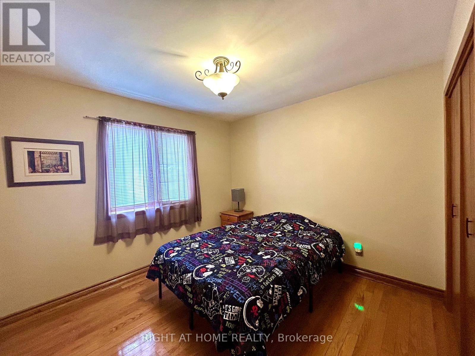 76 King Street, Kawartha Lakes (Woodville), Ontario  K0M 2T0 - Photo 14 - X12042303