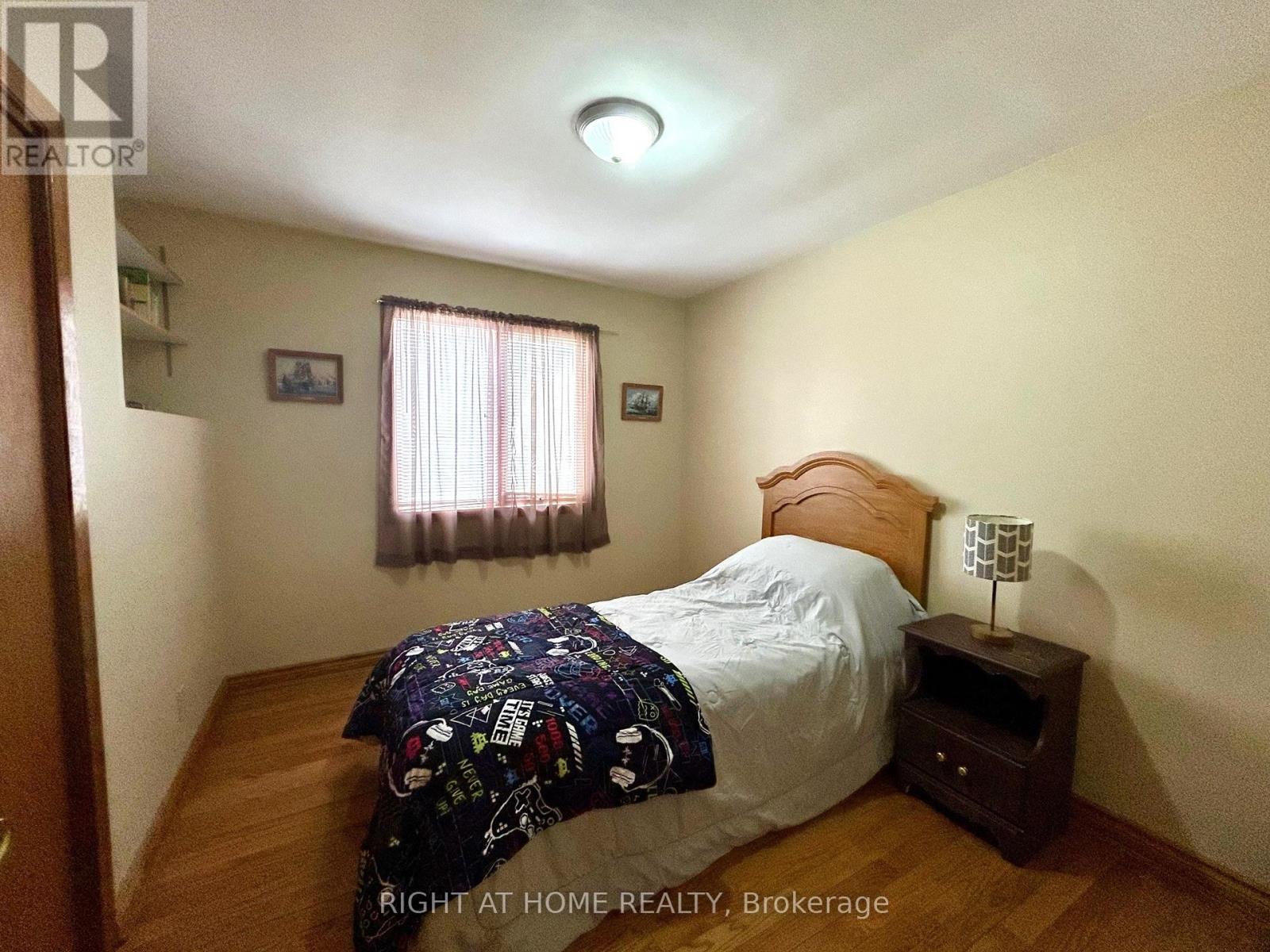 76 King Street, Kawartha Lakes (Woodville), Ontario  K0M 2T0 - Photo 15 - X12042303