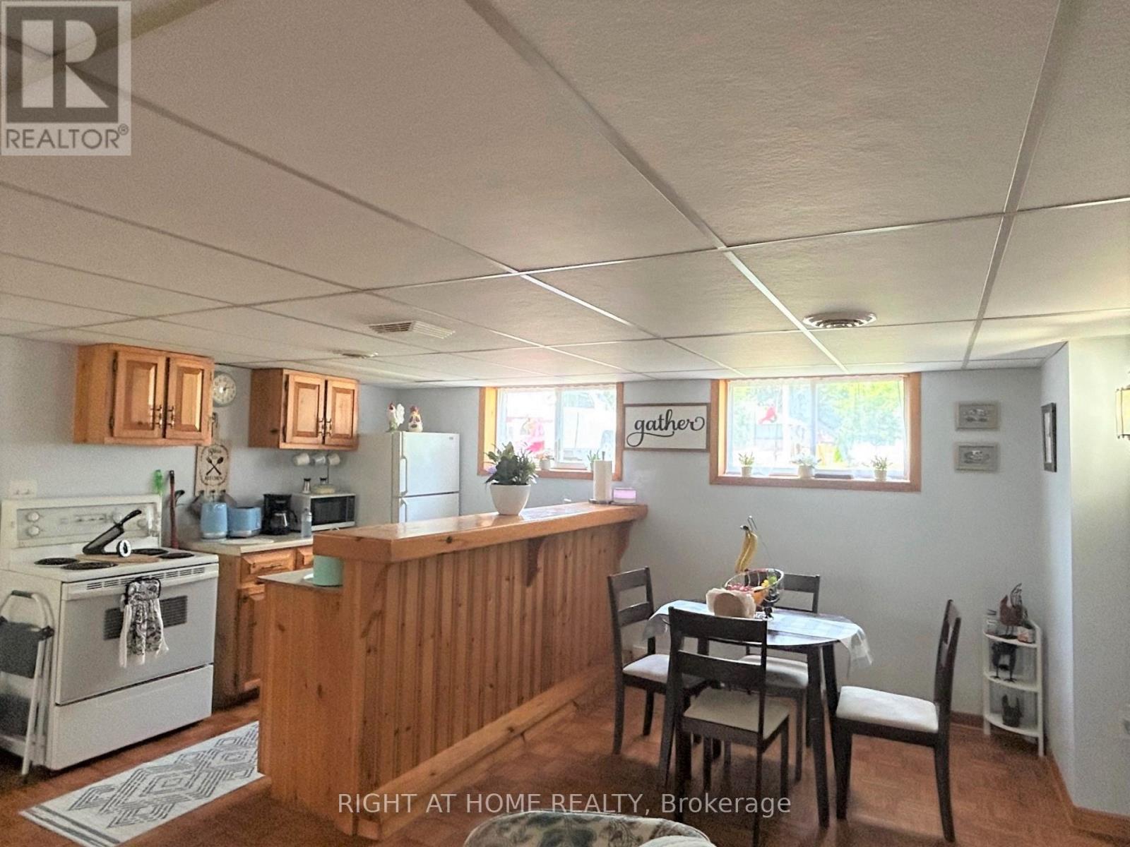 76 King Street, Kawartha Lakes (Woodville), Ontario  K0M 2T0 - Photo 20 - X12042303