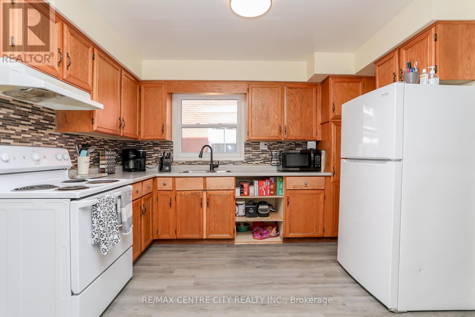 15 Wilson Avenue, St. Thomas, Ontario  N5R 3P9 - Photo 10 - X12042258