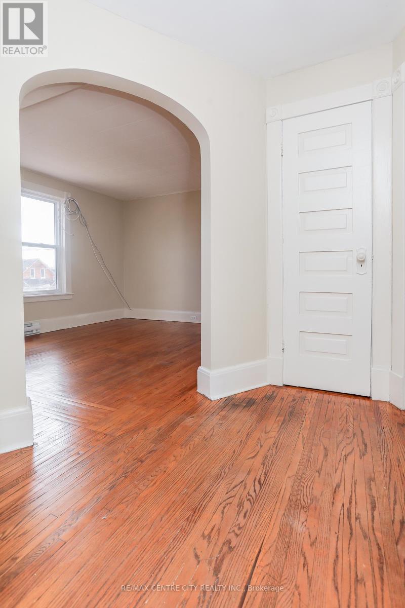 15 Wilson Avenue, St. Thomas, Ontario  N5R 3P9 - Photo 22 - X12042258