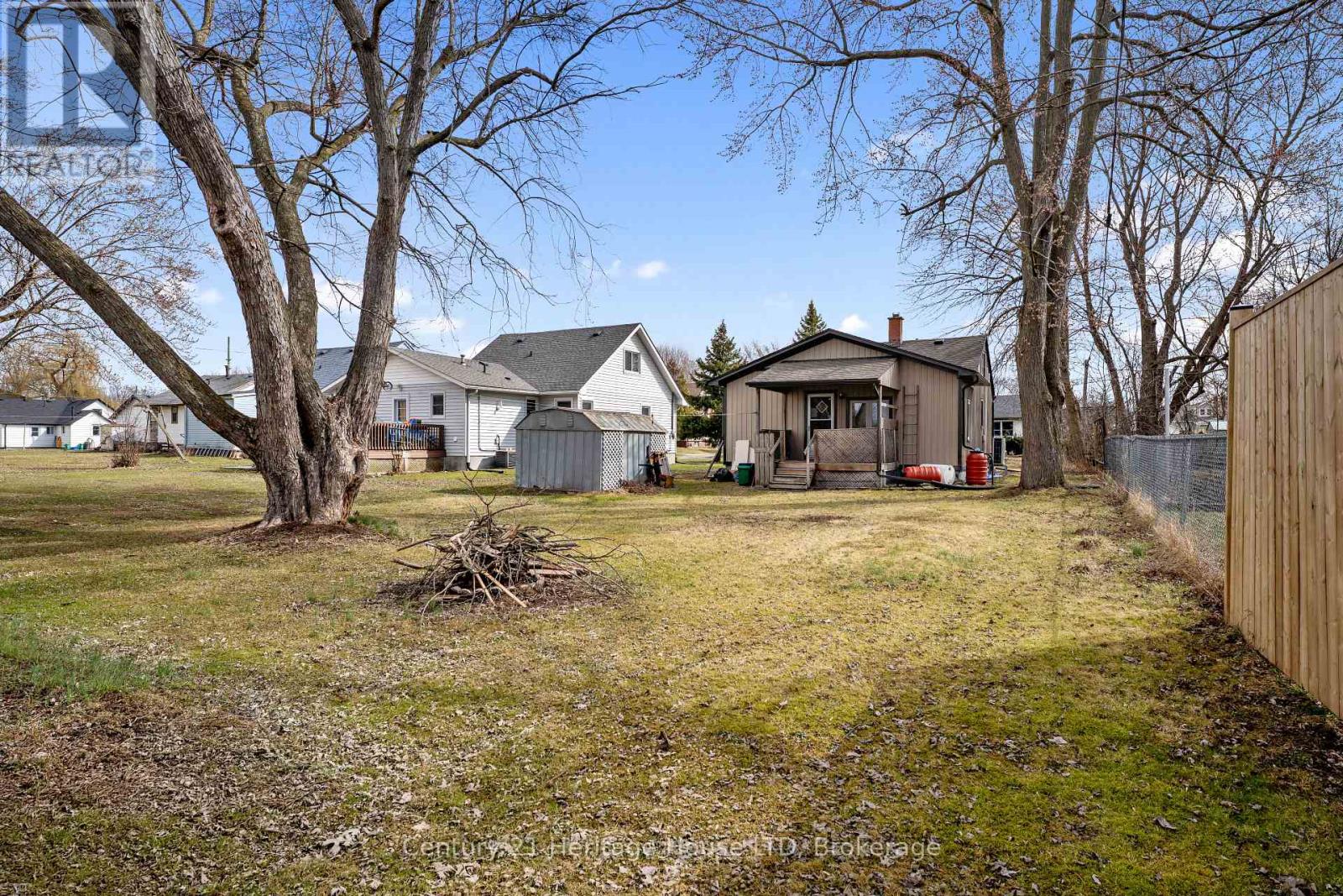 18 Kingsmill Street N, Fort Erie (Central), Ontario  L2A 4E3 - Photo 32 - X12042240
