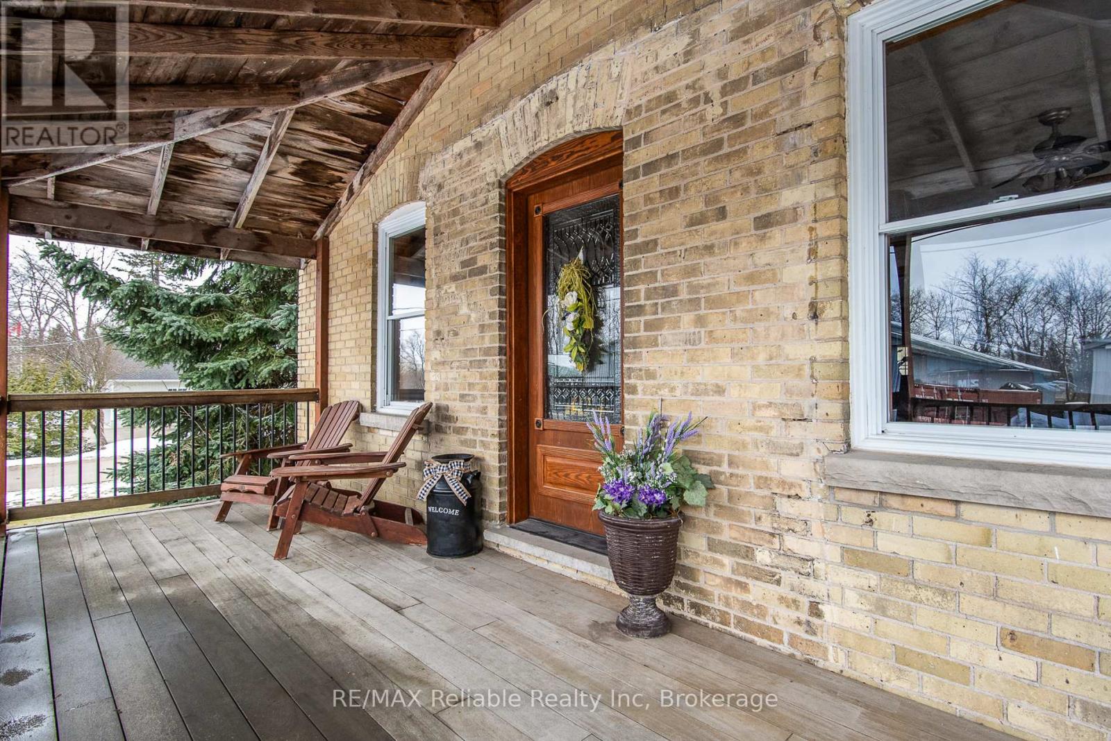 209 Hamilton Street W, North Huron, Ontario  N0M 1H0 - Photo 4 - X12042167