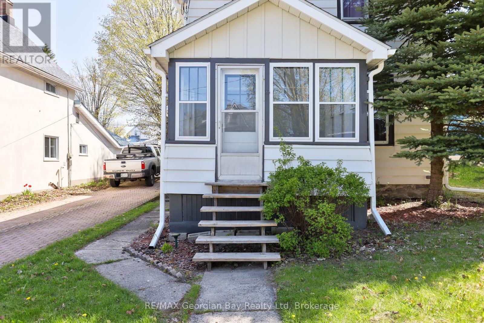 Property at 23 MARIA STREET image 2