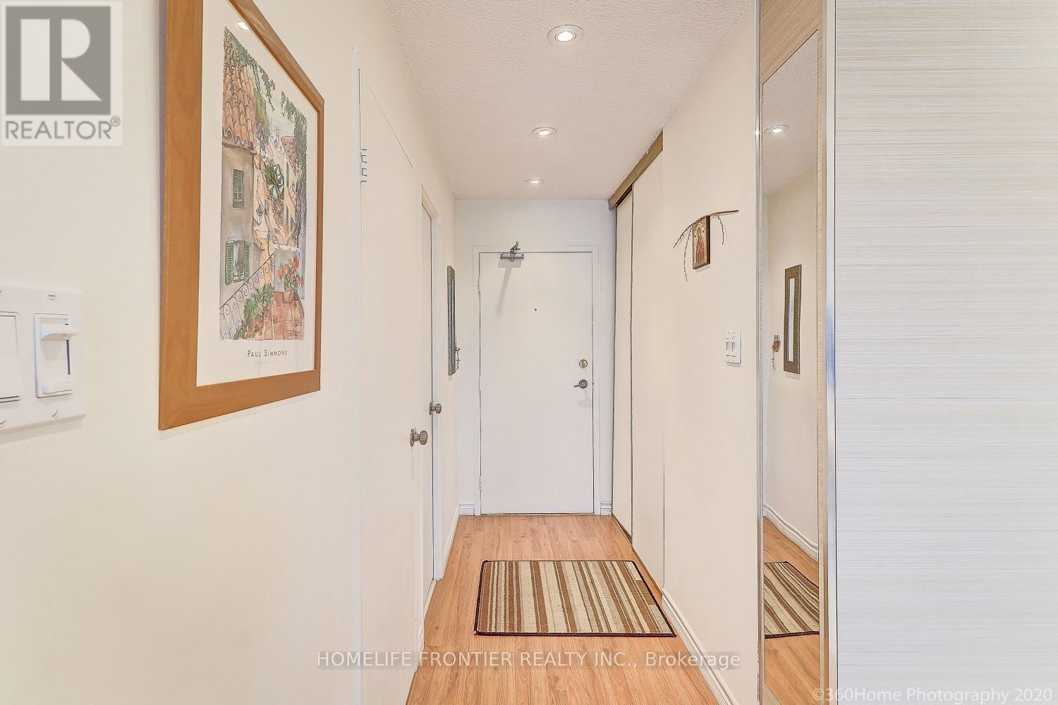 302 - 4005 Don Mills Road, Toronto (Hillcrest Village), Ontario  M2H 3J9 - Photo 7 - C12042164