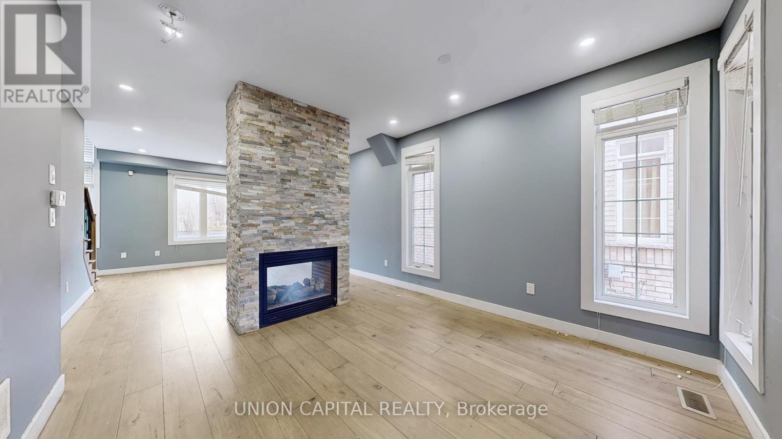 Property at 120 ELLIOTTGLEN DRIVE image 4