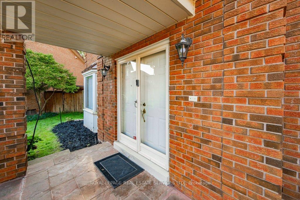Property at 294 RAMBLER COURT image 5