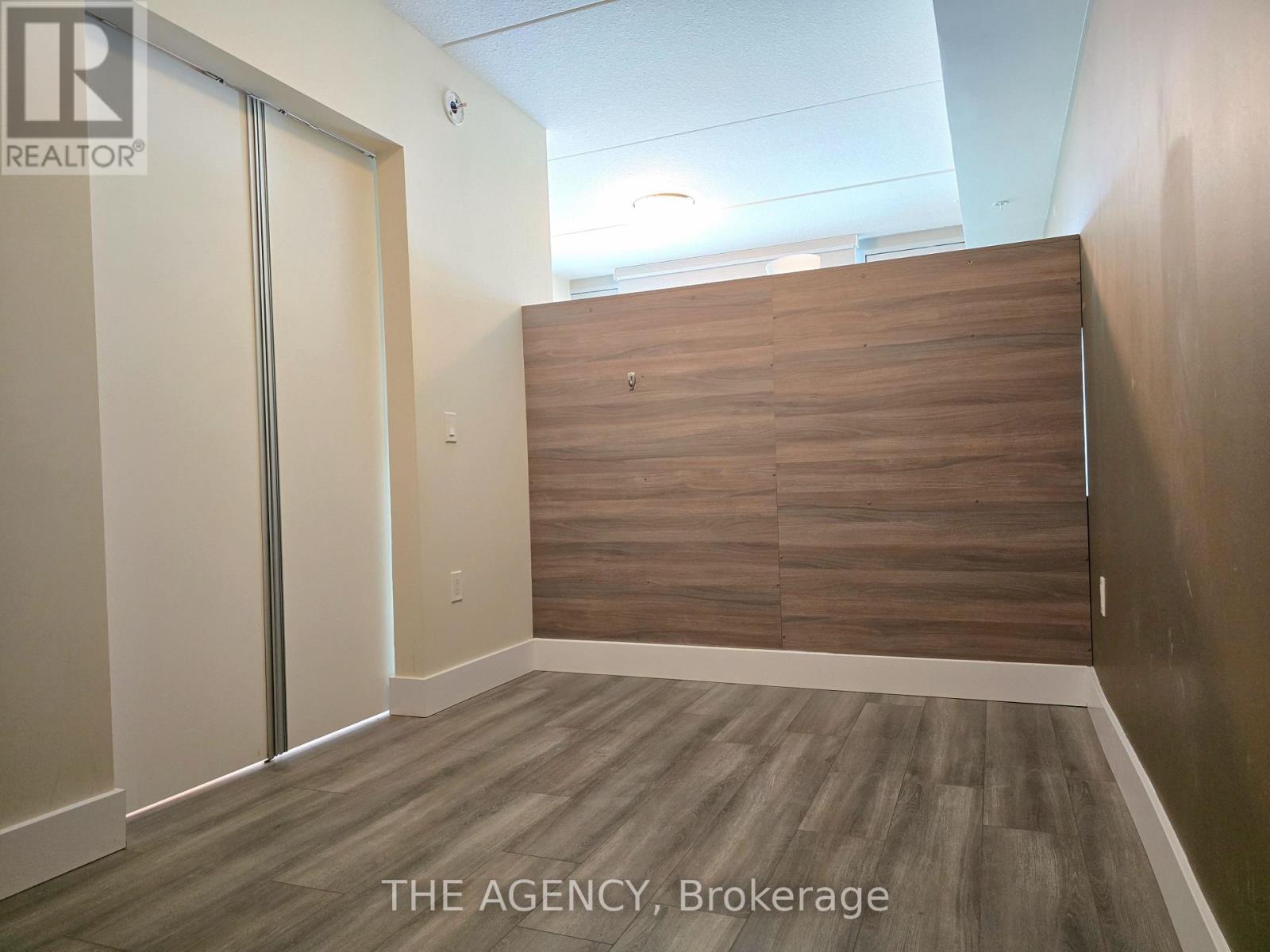223 - 257 Hemlock Street, Waterloo, Ontario  N2L 0K2 - Photo 15 - X12042212