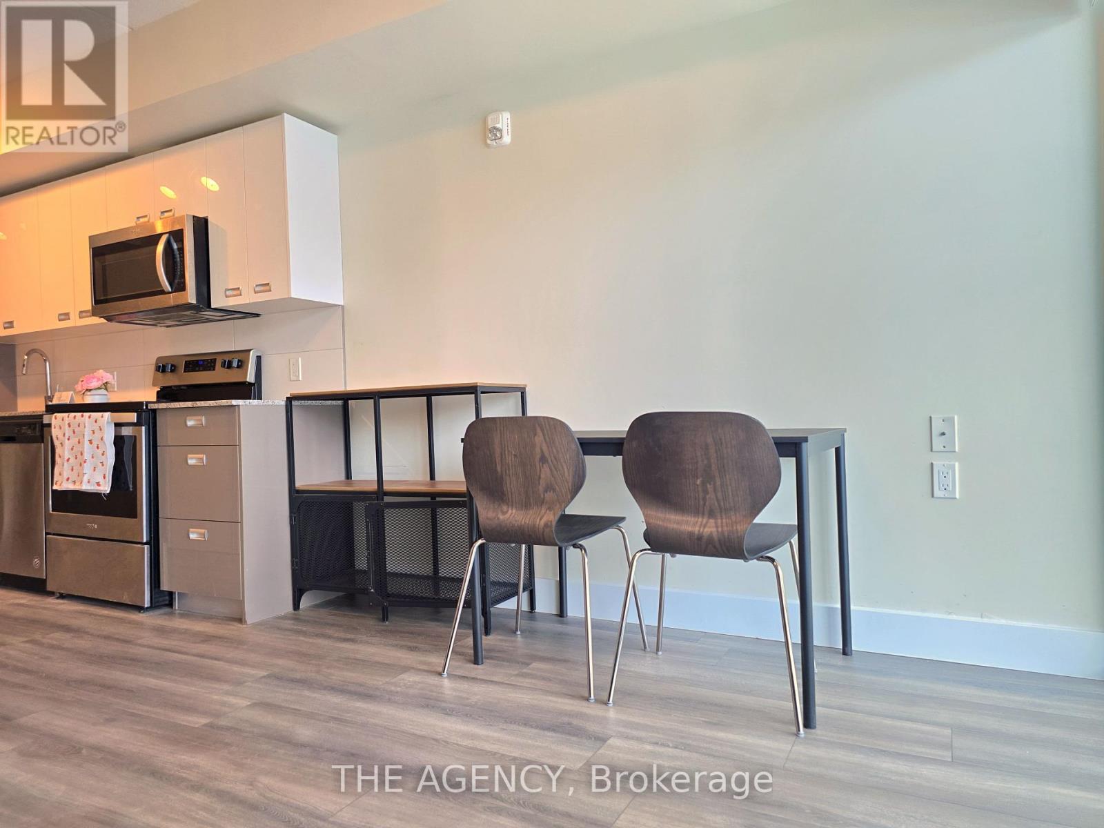 223 - 257 Hemlock Street, Waterloo, Ontario  N2L 0K2 - Photo 9 - X12042212