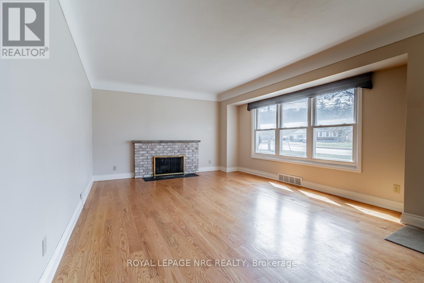 Property at 189 GLENDALE AVENUE image 3