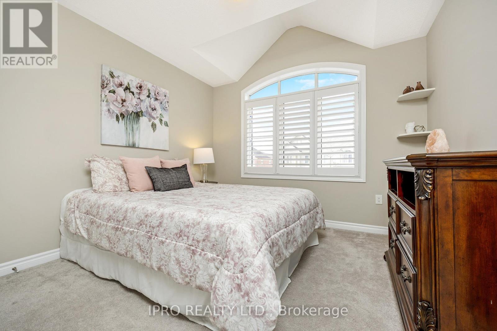 25 Upper Canada Court, Halton Hills, Ontario  L7G 0K9 - Photo 23 - W12042276