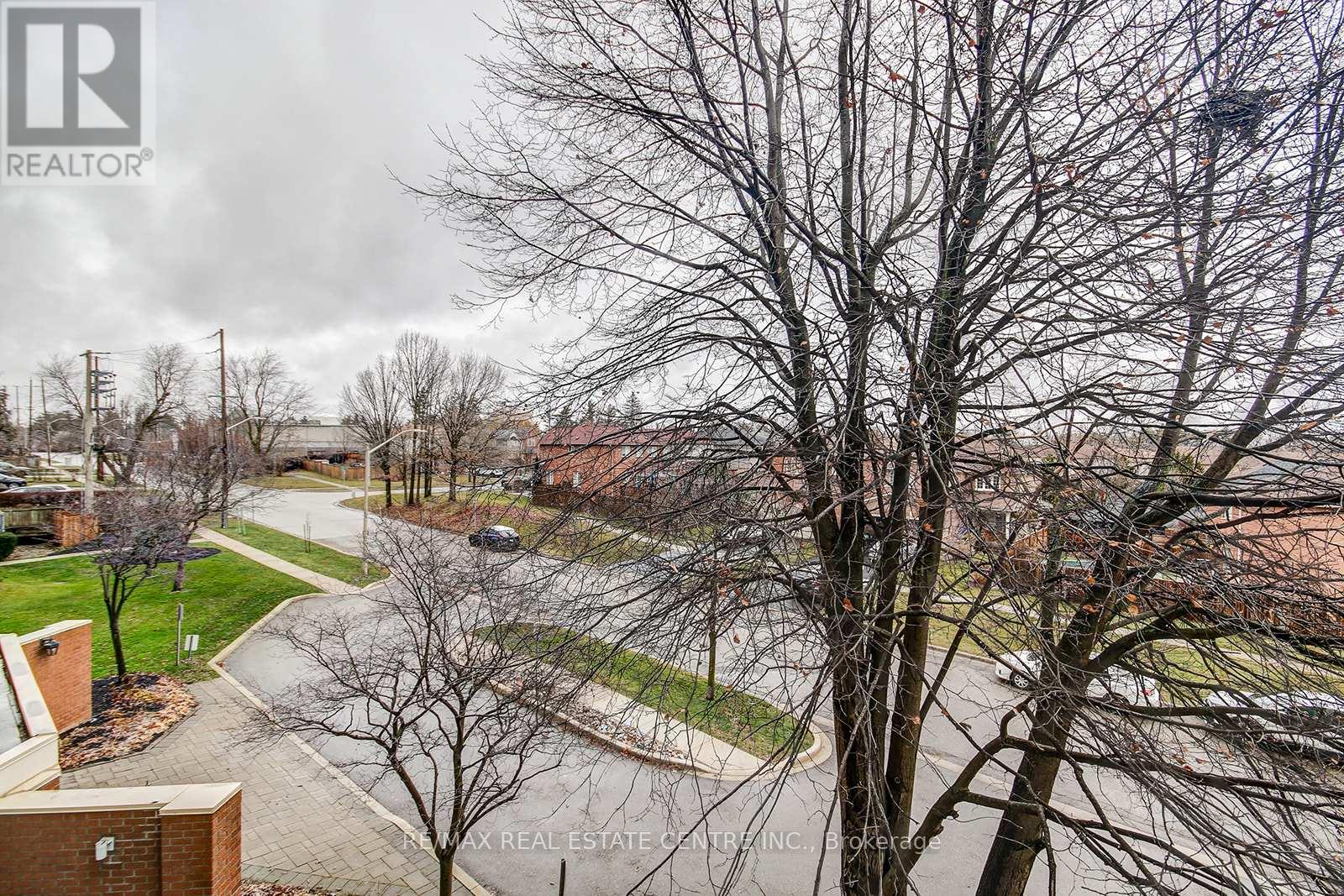 302 - 26 Hall Road, Halton Hills (Georgetown), Ontario  L7G 5G5 - Photo 19 - W12042307