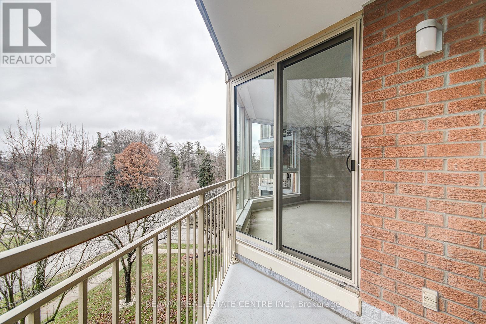302 - 26 Hall Road, Halton Hills (Georgetown), Ontario  L7G 5G5 - Photo 20 - W12042307