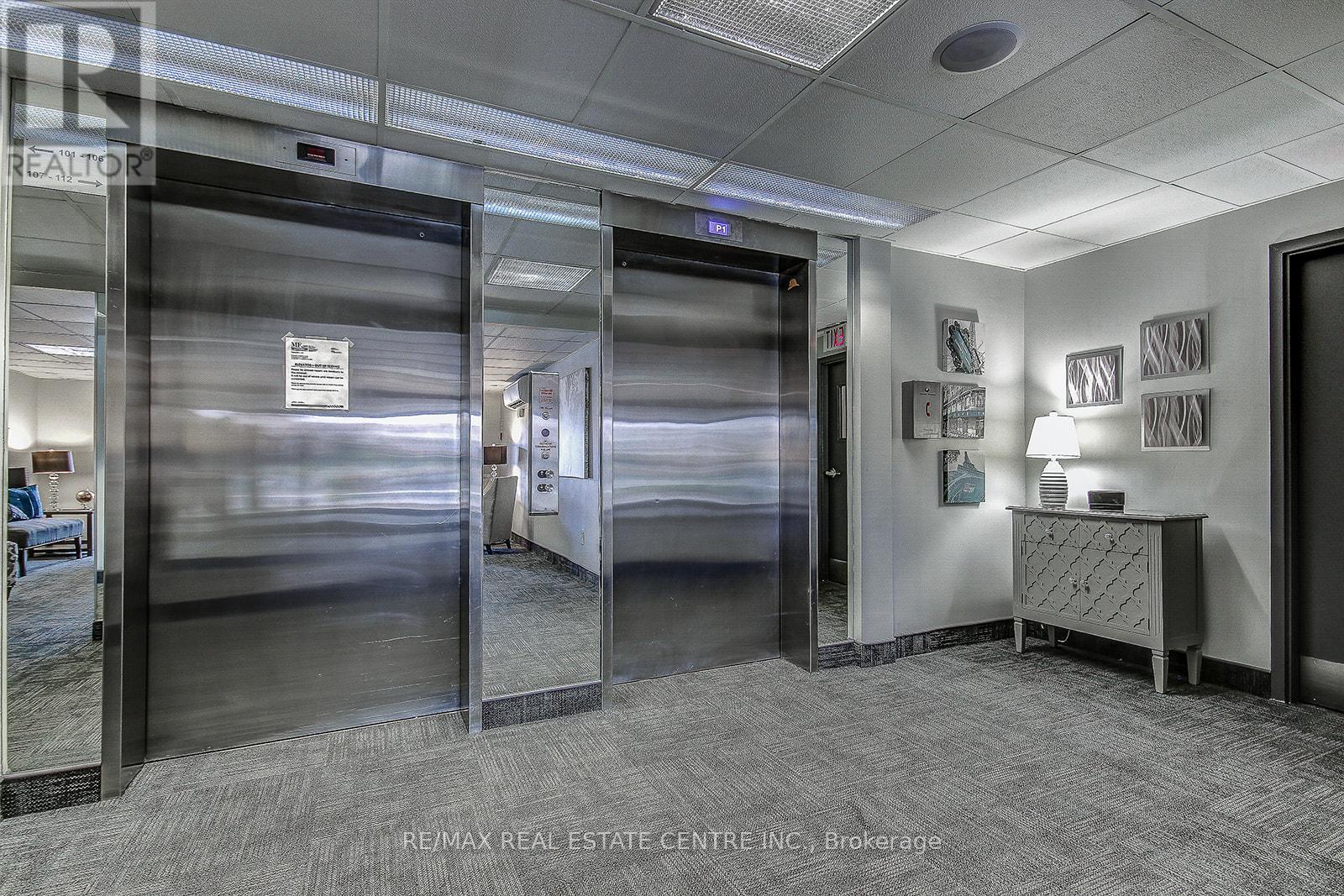 Property at 302 - 26 HALL ROAD image 4