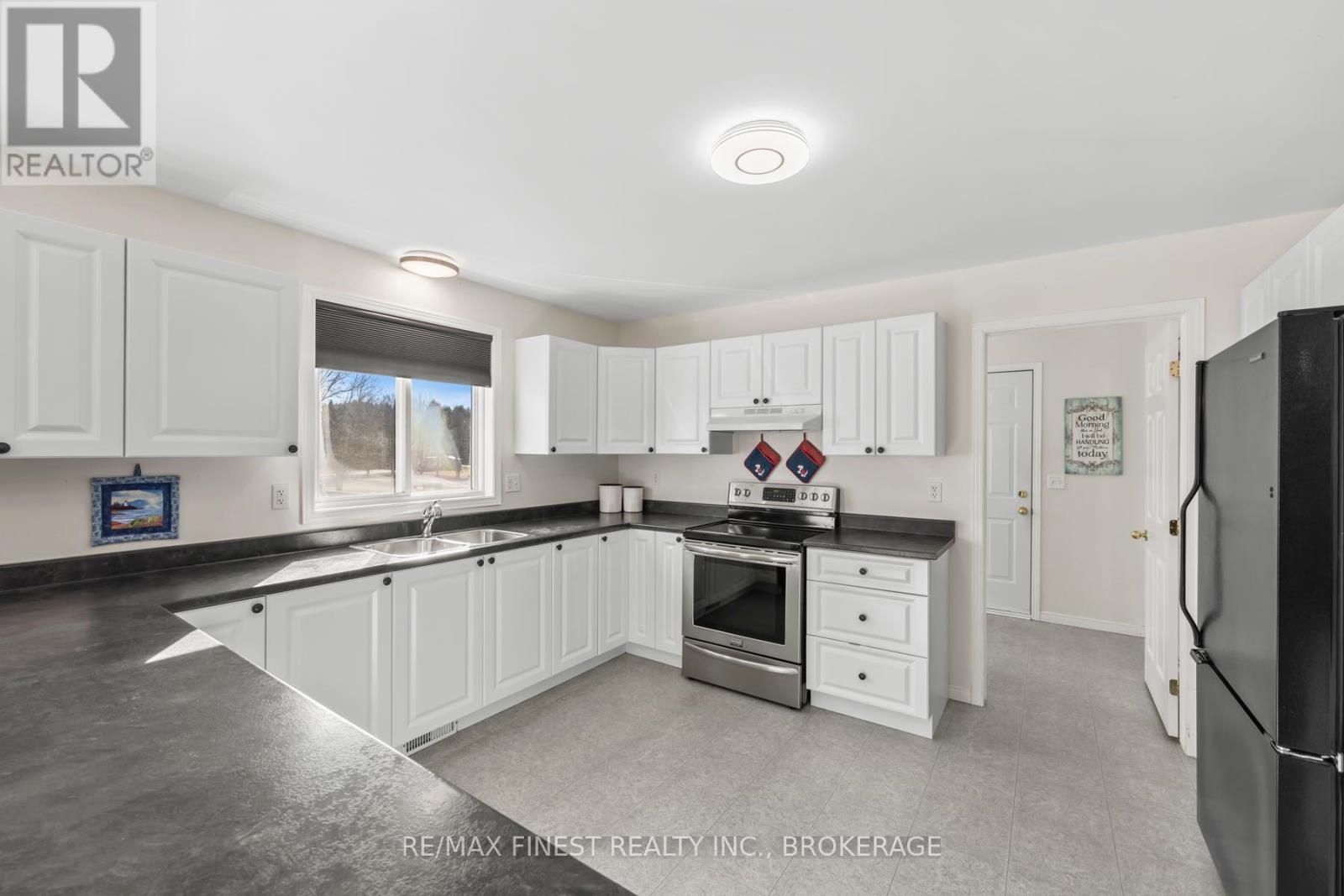 4360 Ashwood Drive, South Frontenac (Frontenac South), Ontario  K0H 2T0 - Photo 14 - X12042404