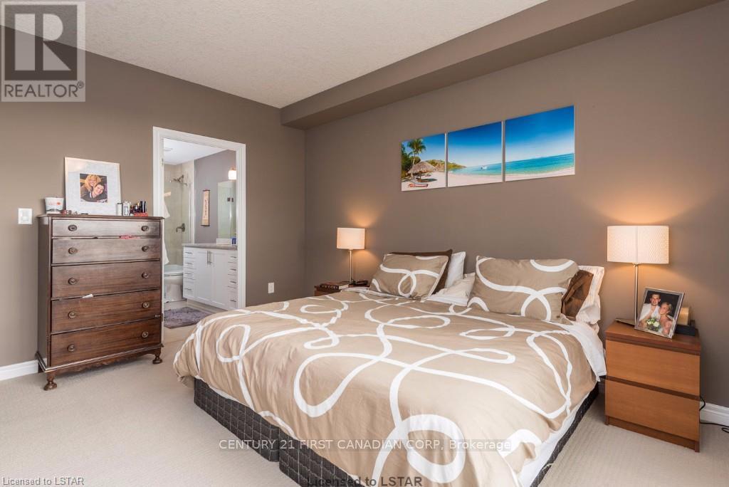 Photo 11 of 23 for 1307 - 330 Ridout Street N