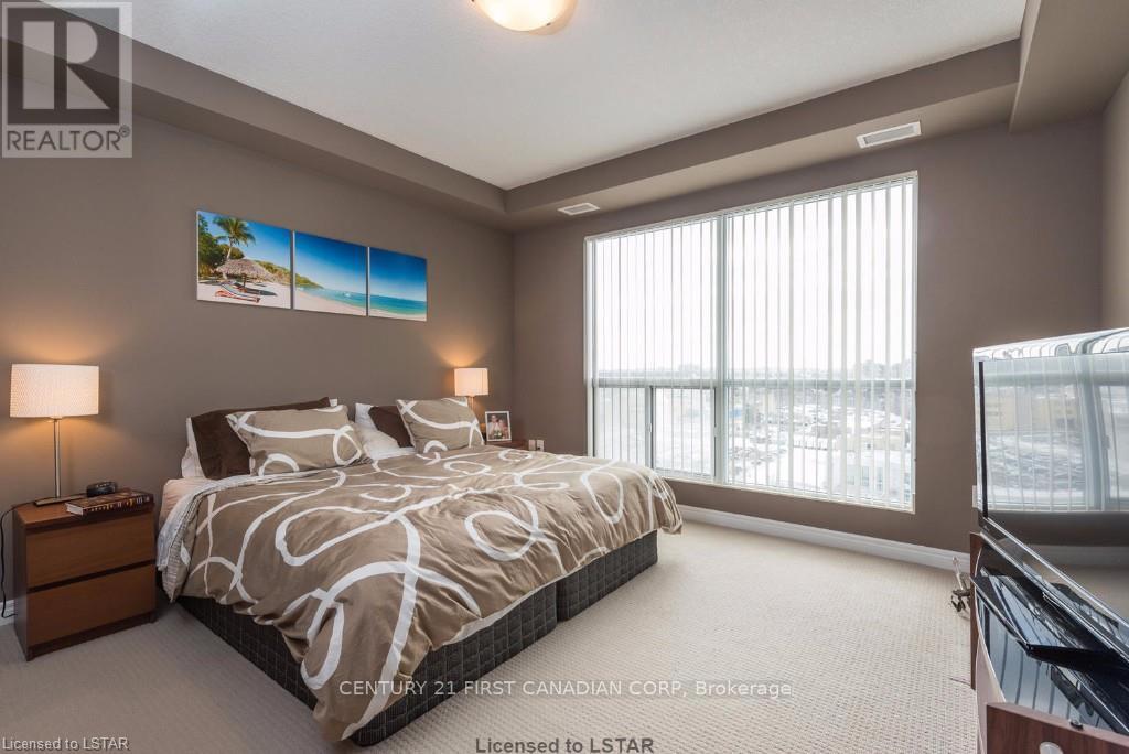 Photo 12 of 23 for 1307 - 330 Ridout Street N