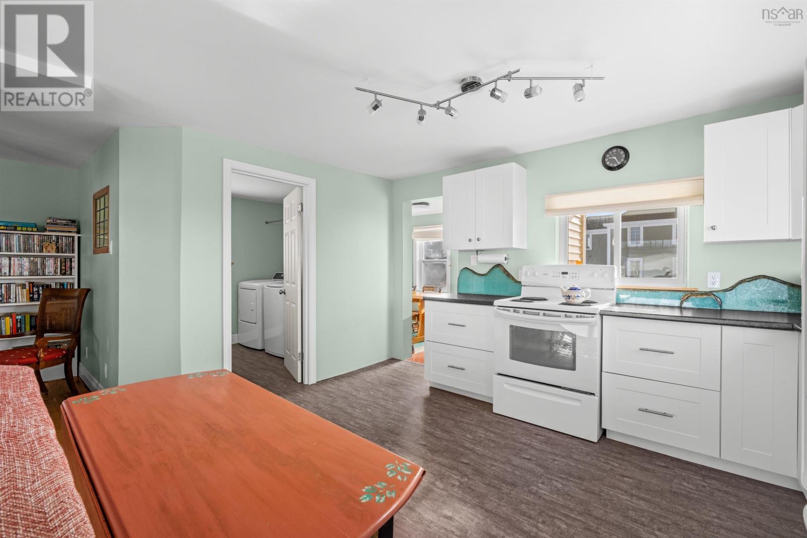 125 The Point Road, Blue Rocks, Nova Scotia  B0J 2C0 - Photo 17 - 202503770