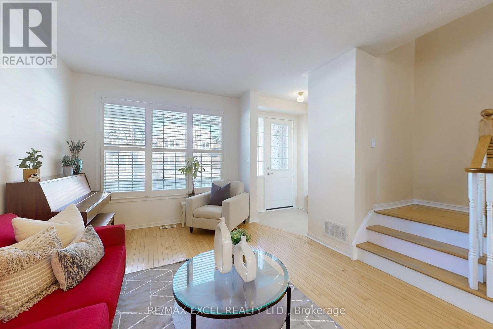 Property at 107 WHITE'S HILL AVENUE image 4