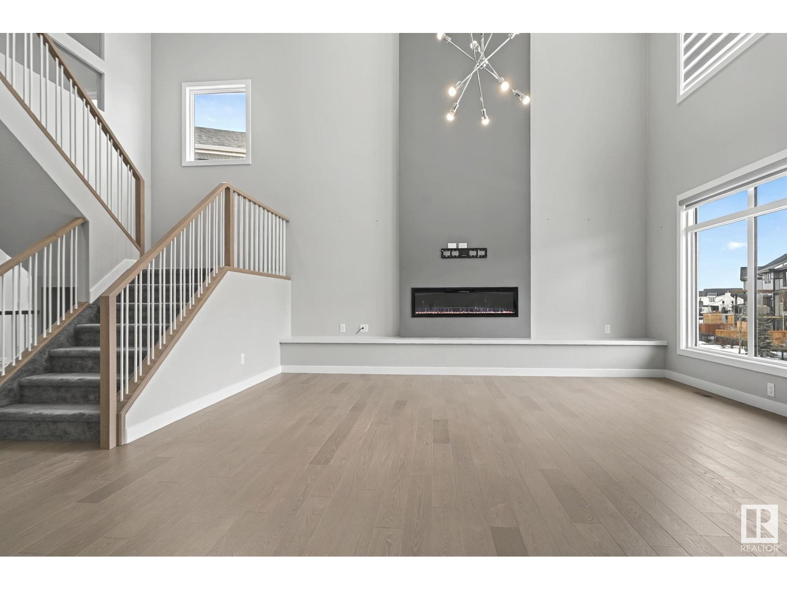 Property at 1516 HOWES PL SW image 2