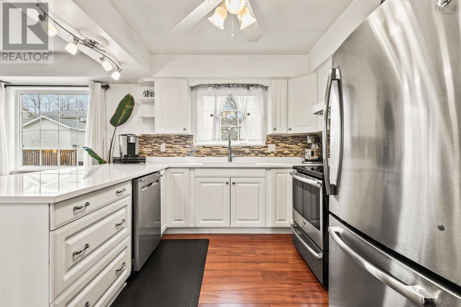 19 Diana Grace Avenue, Dartmouth, Nova Scotia  B2W 6A2 - Photo 7 - 202505840