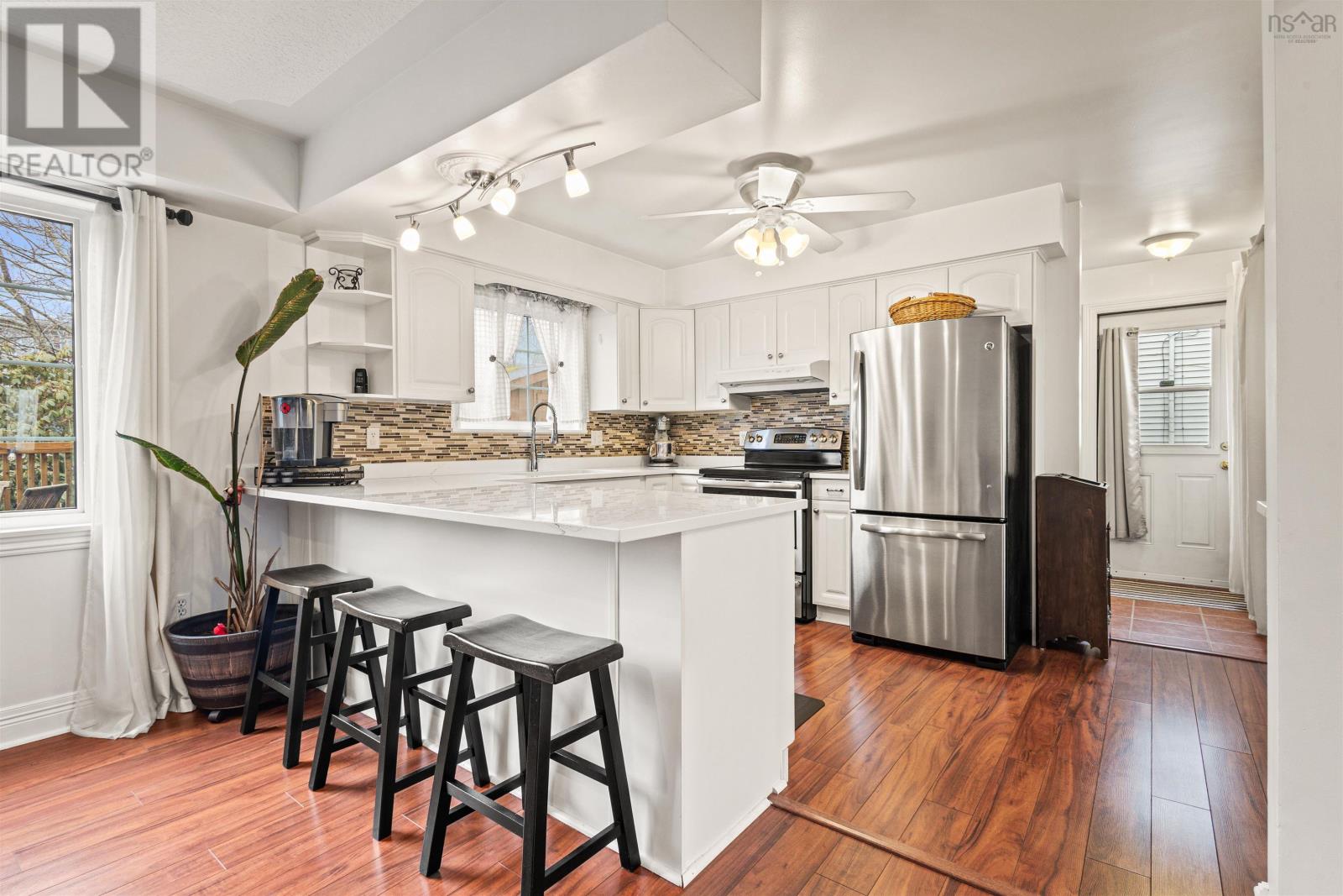 19 Diana Grace Avenue, Dartmouth, Nova Scotia  B2W 6A2 - Photo 8 - 202505840