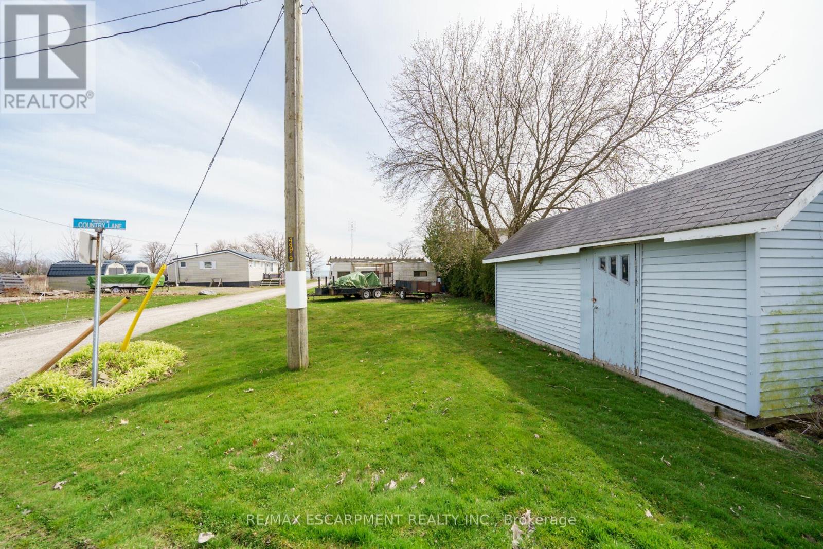 307 Lakeshore Road, Haldimand, Ontario  N0A 1P0 - Photo 12 - X12042341
