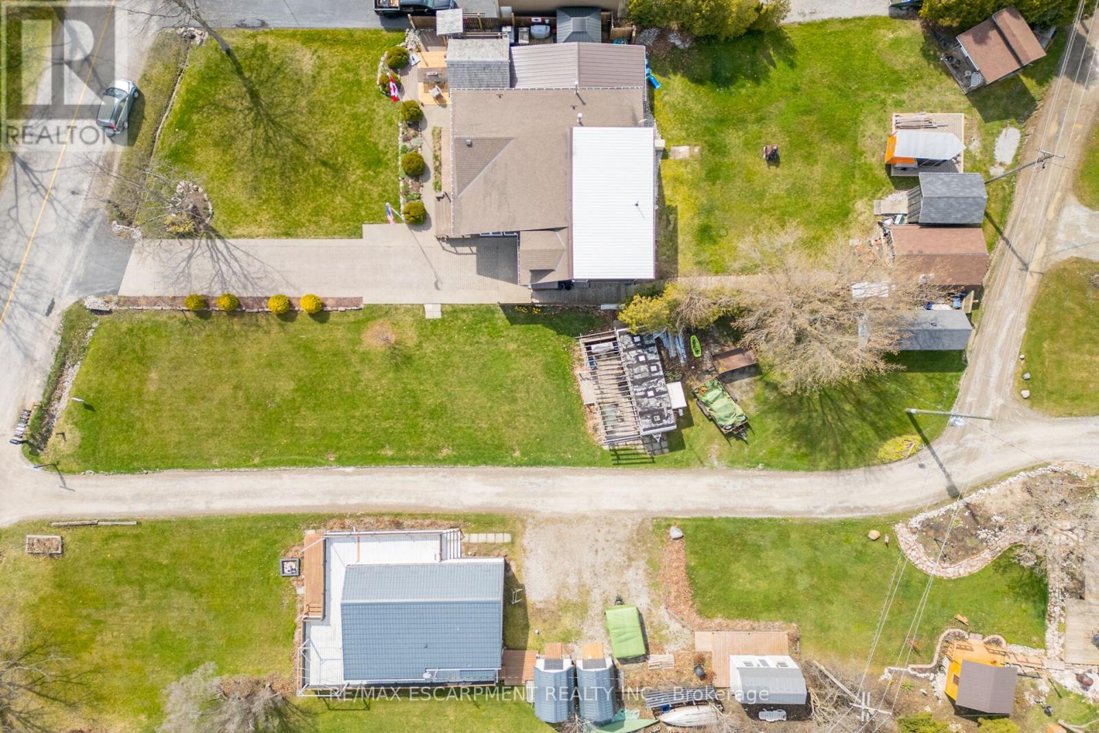 307 Lakeshore Road, Haldimand, Ontario  N0A 1P0 - Photo 23 - X12042341