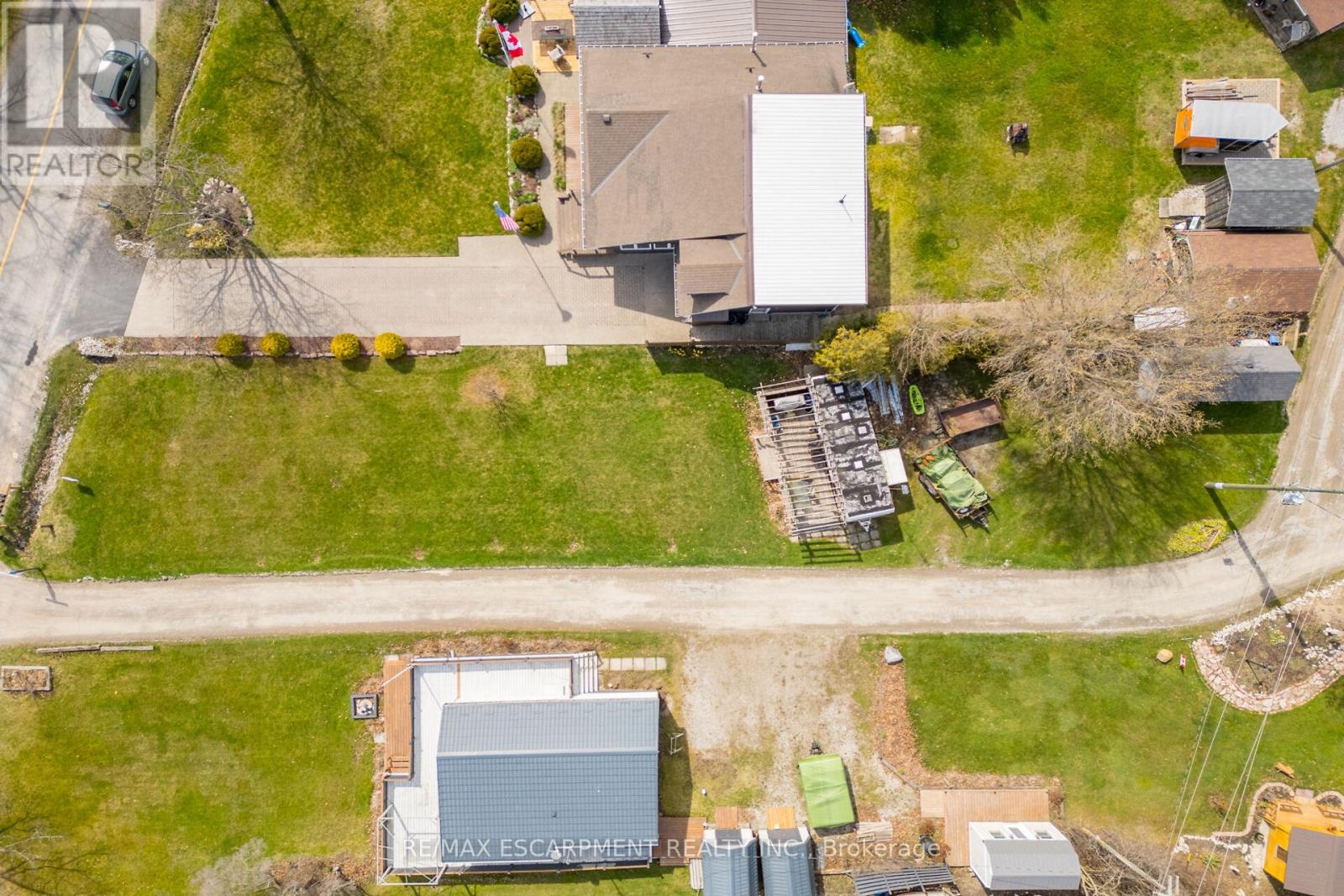 307 Lakeshore Road, Haldimand, Ontario  N0A 1P0 - Photo 25 - X12042341