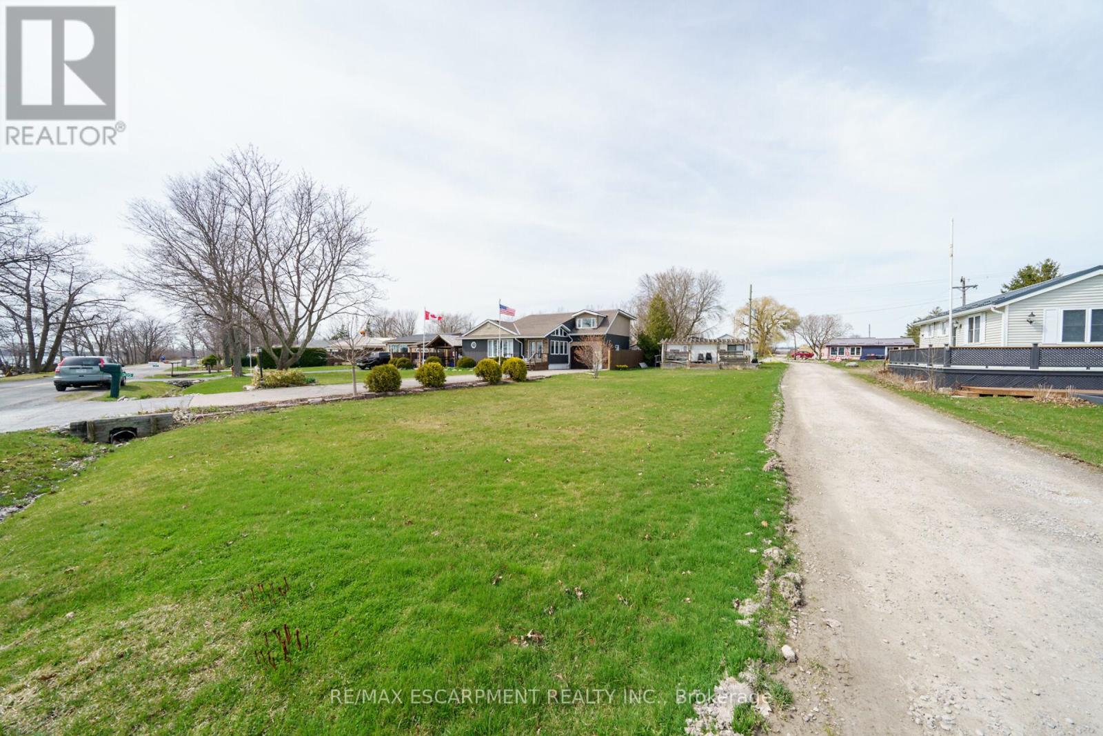 307 Lakeshore Road, Haldimand, Ontario  N0A 1P0 - Photo 7 - X12042341