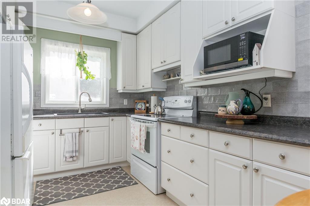 2486 Houseys Rapids Road, Gravenhurst, Ontario  L0K 2B0 - Photo 11 - 40710094