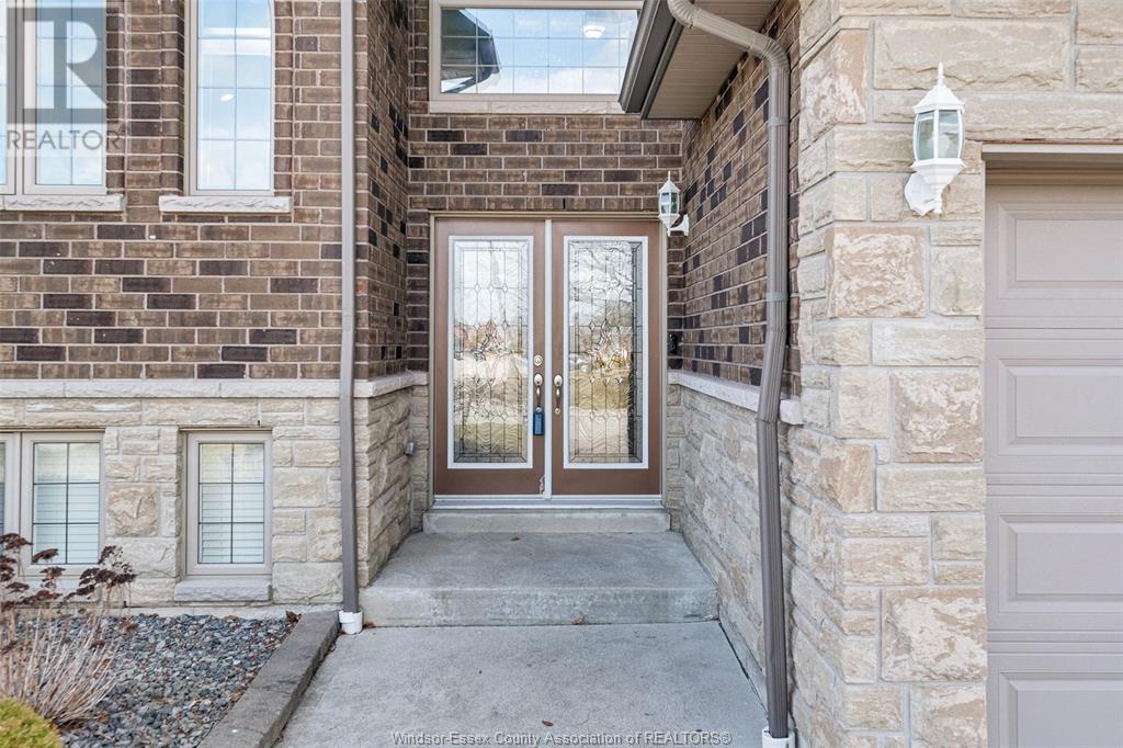 Property at 199 BRANTON CRESCENT image 5