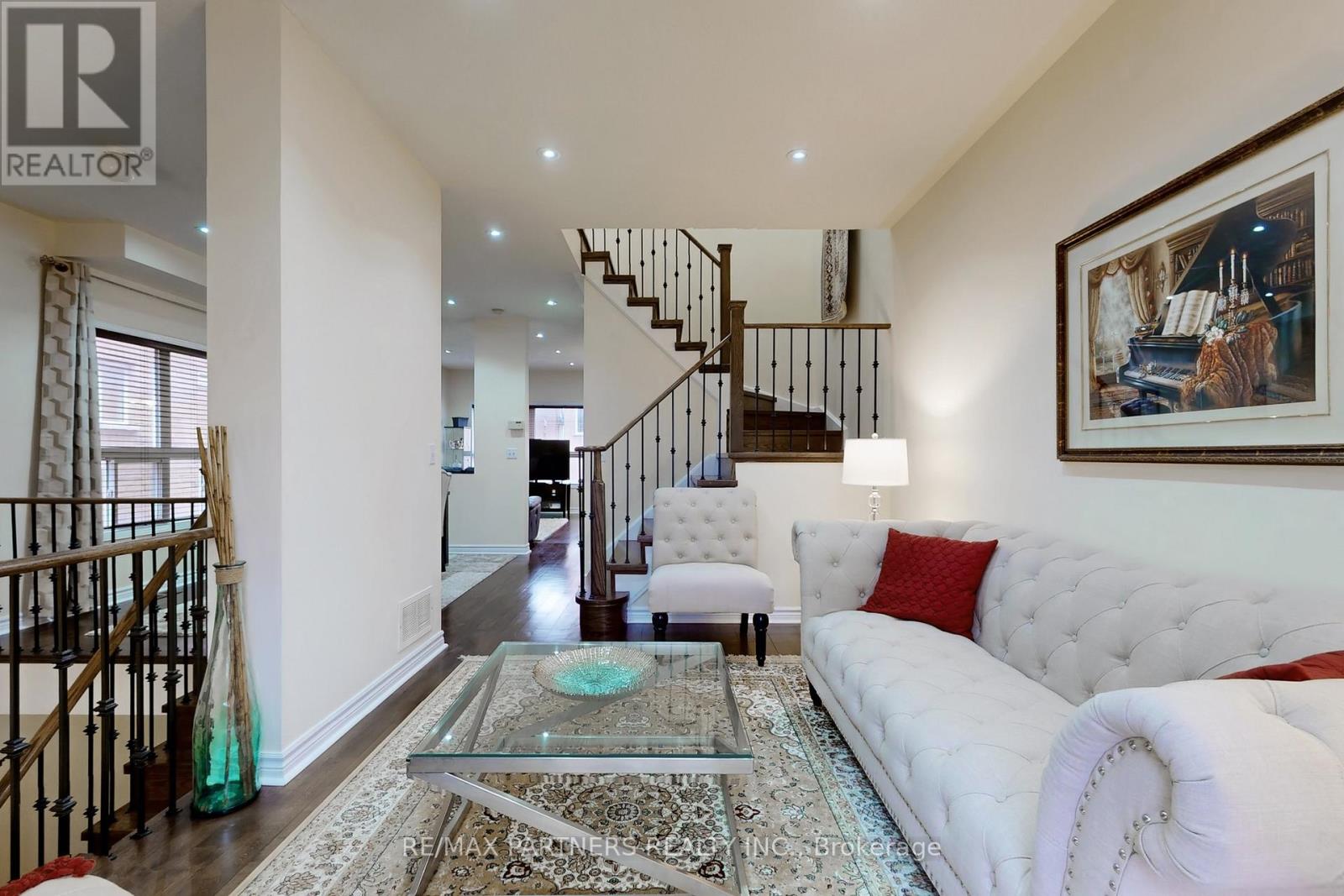 Property at 17 HENRIETTA STREET image 3
