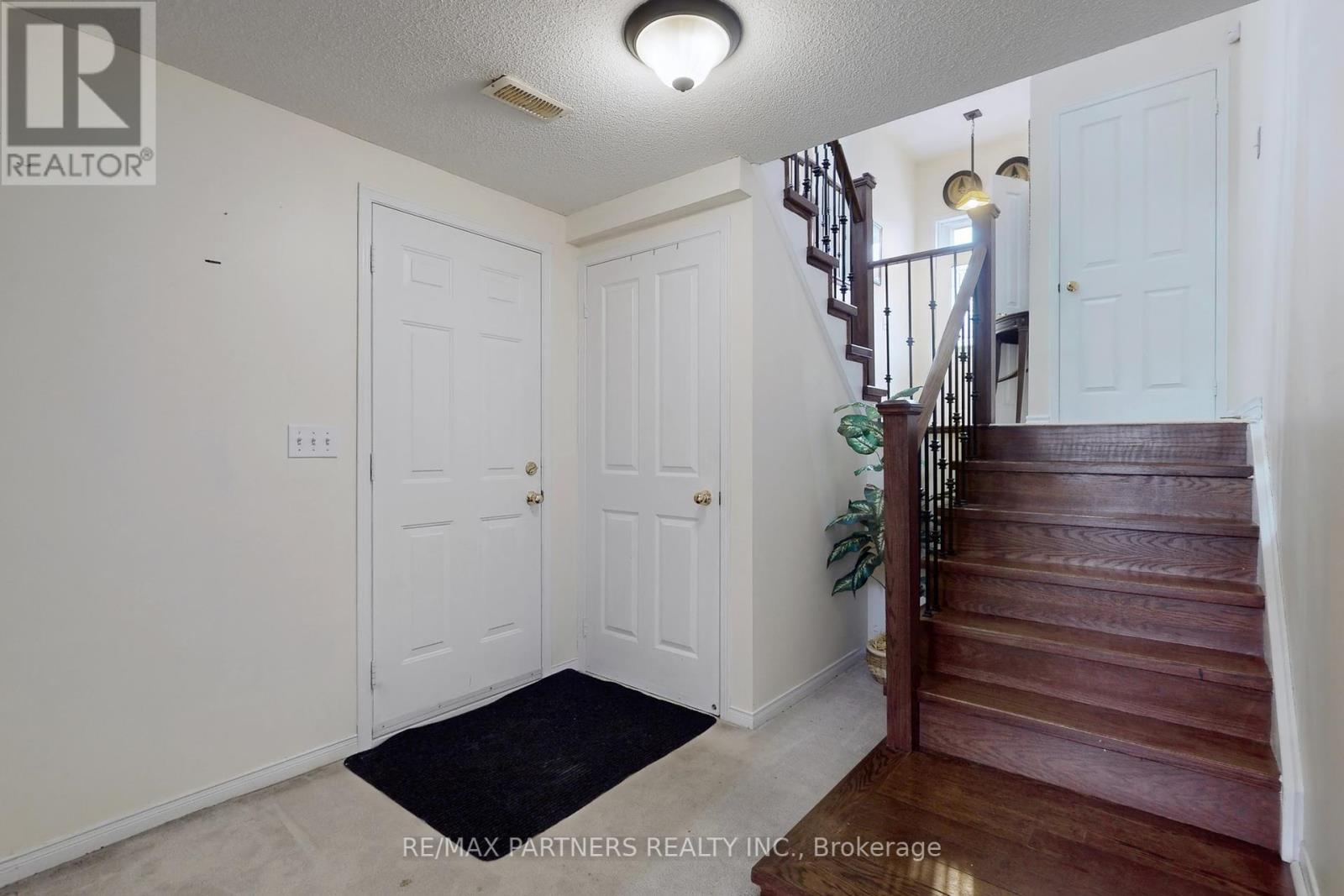 17 Henrietta Street, Markham, Ontario  L6C 2E9 - Photo 31 - N12040709