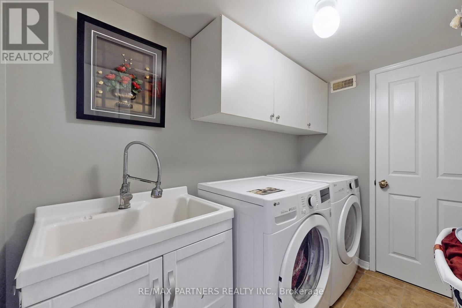 17 Henrietta Street, Markham, Ontario  L6C 2E9 - Photo 37 - N12040709