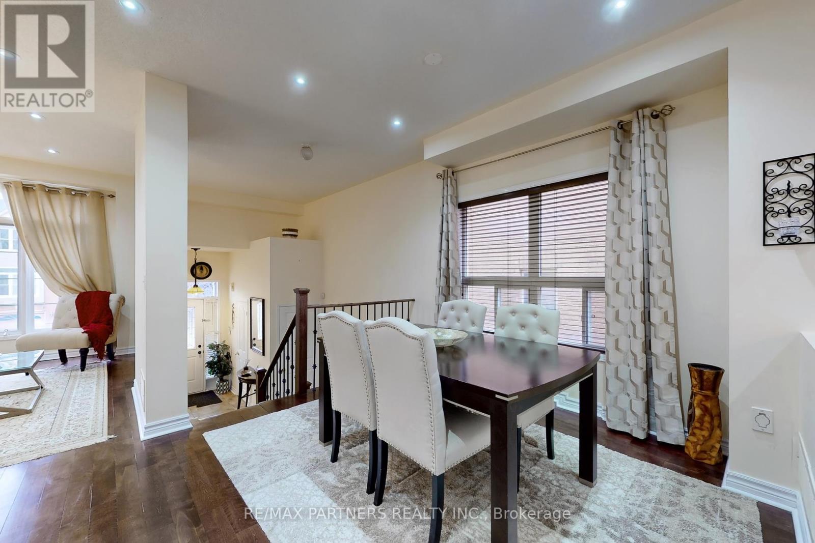17 Henrietta Street, Markham, Ontario  L6C 2E9 - Photo 6 - N12040709