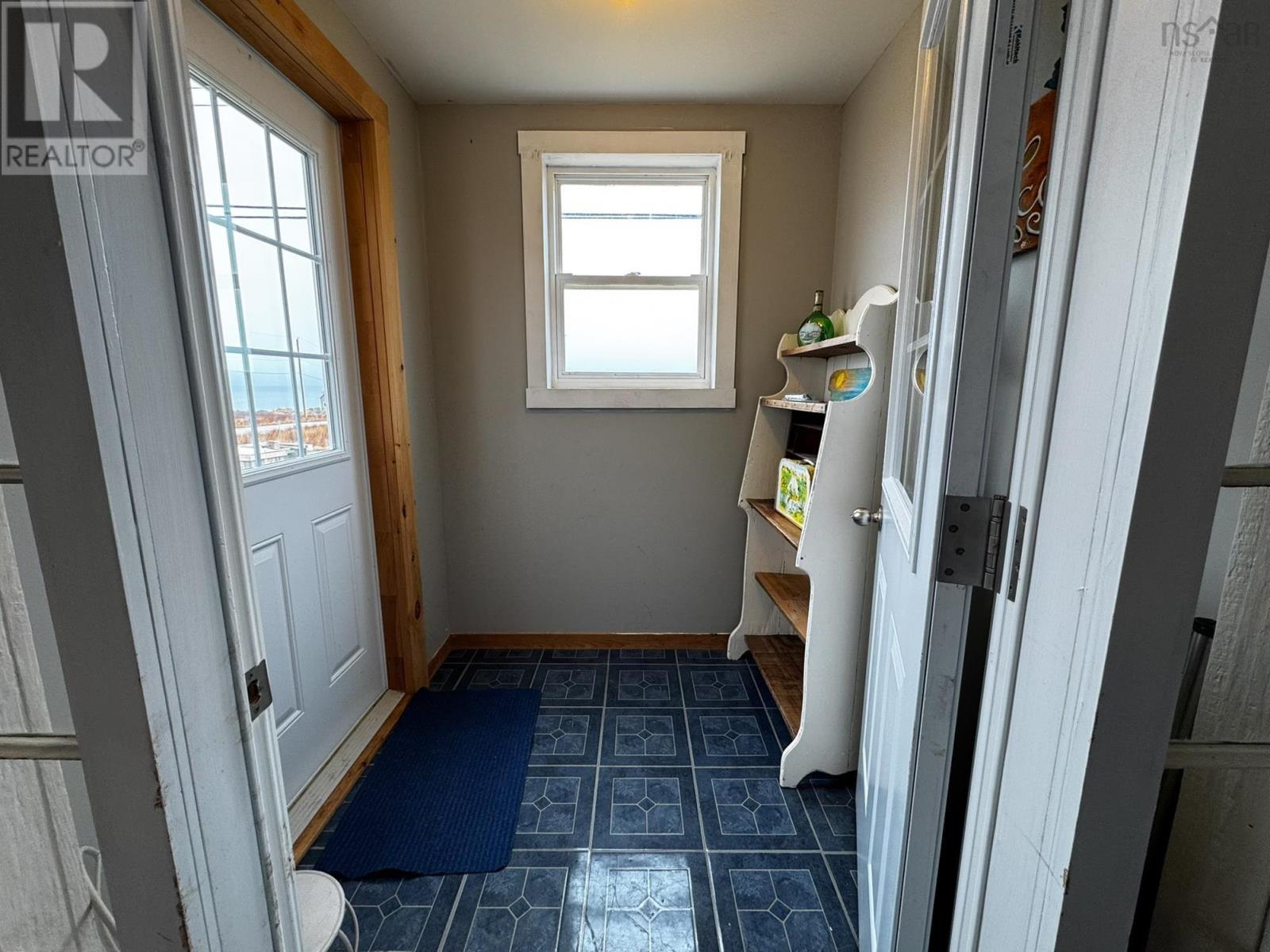 1816 Main Shore Road, Yarmouth, Nova Scotia  B5A 4K9 - Photo 5 - 202505821