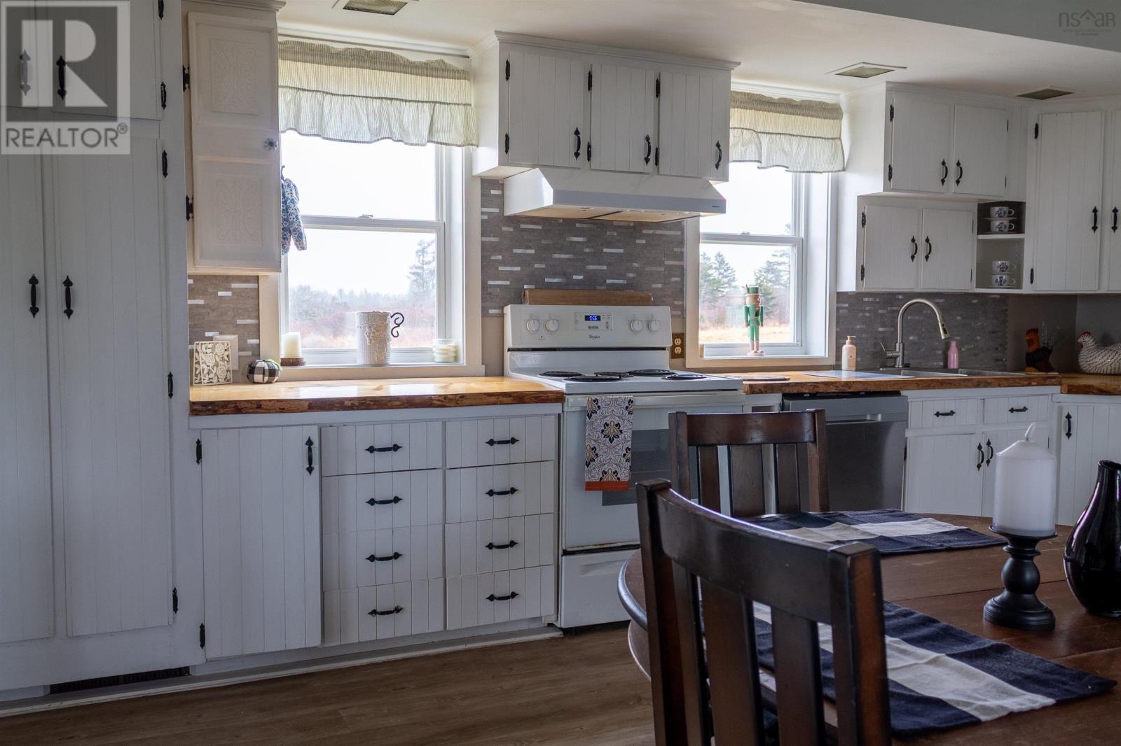 1816 Main Shore Road, Yarmouth, Nova Scotia  B5A 4K9 - Photo 9 - 202505821