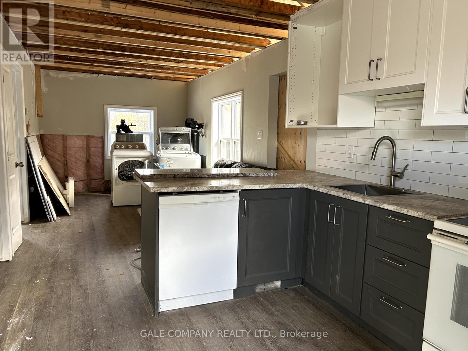 288 Kings Creek Road, Beckwith, Ontario  K0A 1B0 - Photo 11 - X12003594