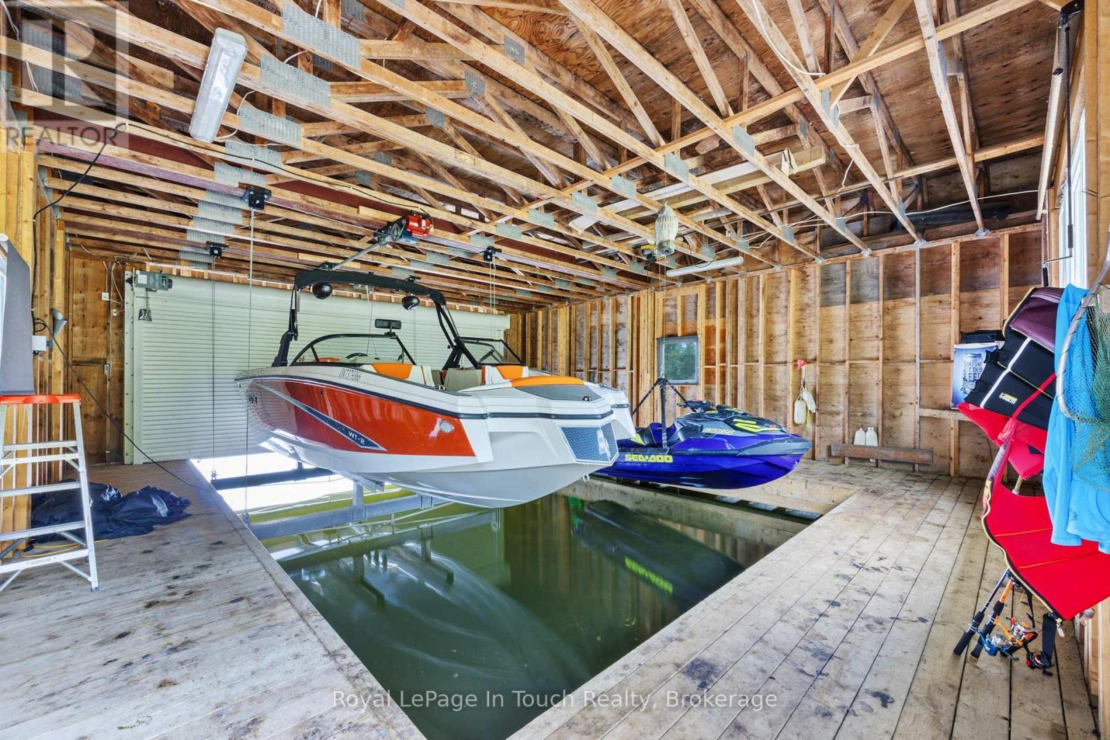 288 Kings Farm Road, Georgian Bay, Ontario  L0K 1S0 - Photo 38 - X12042488