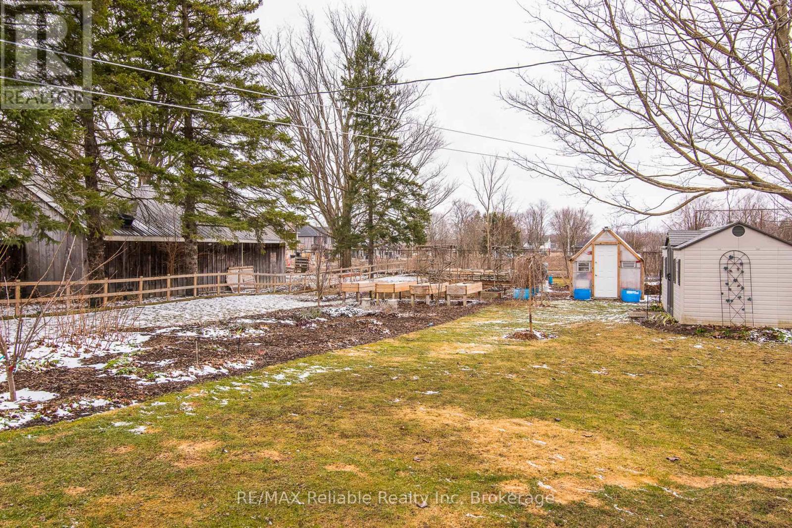 147 Goderich Street W, Huron East, Ontario  N0K 1W0 - Photo 13 - X12042524