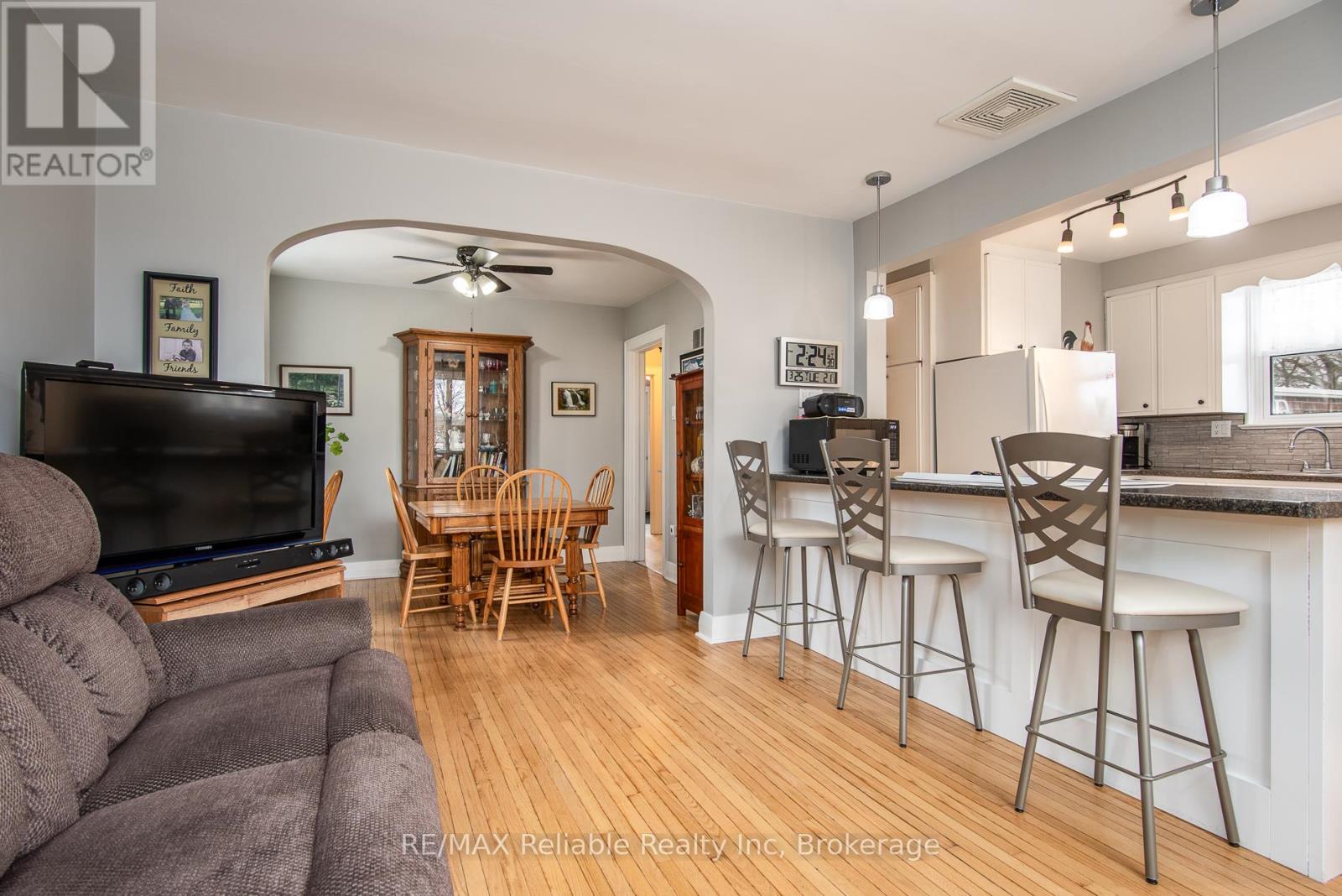 147 Goderich Street W, Huron East, Ontario  N0K 1W0 - Photo 18 - X12042524