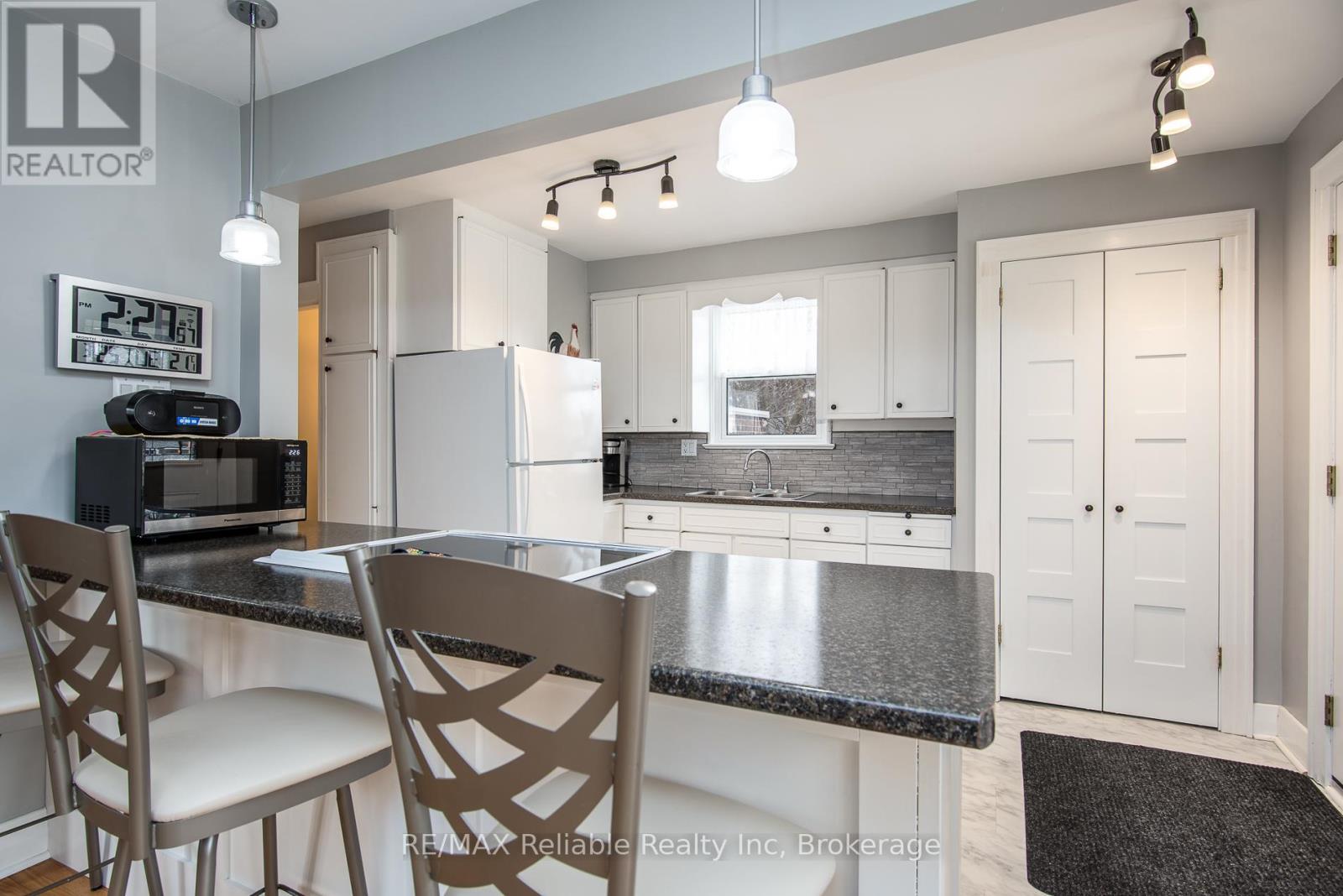 147 Goderich Street W, Huron East, Ontario  N0K 1W0 - Photo 20 - X12042524