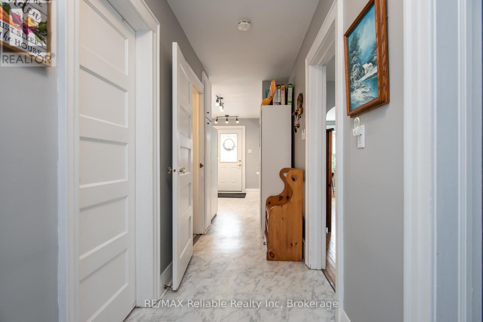 147 Goderich Street W, Huron East, Ontario  N0K 1W0 - Photo 35 - X12042524