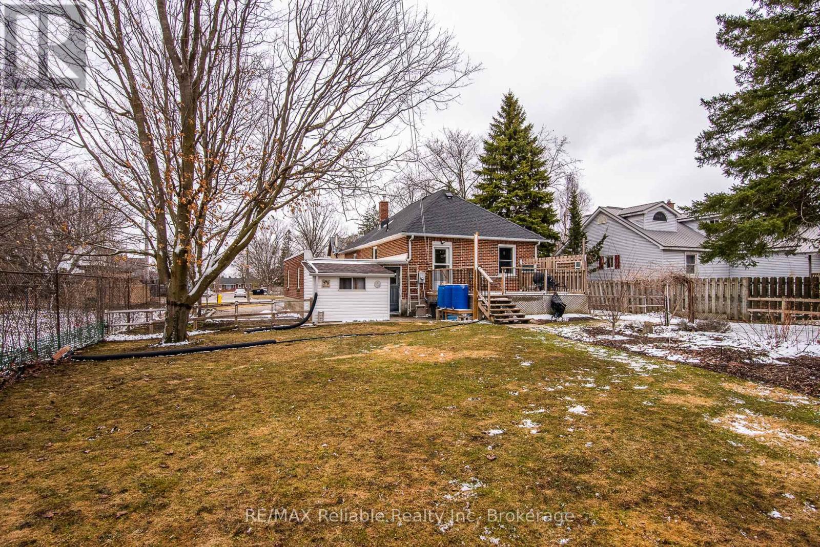 147 Goderich Street W, Huron East, Ontario  N0K 1W0 - Photo 5 - X12042524