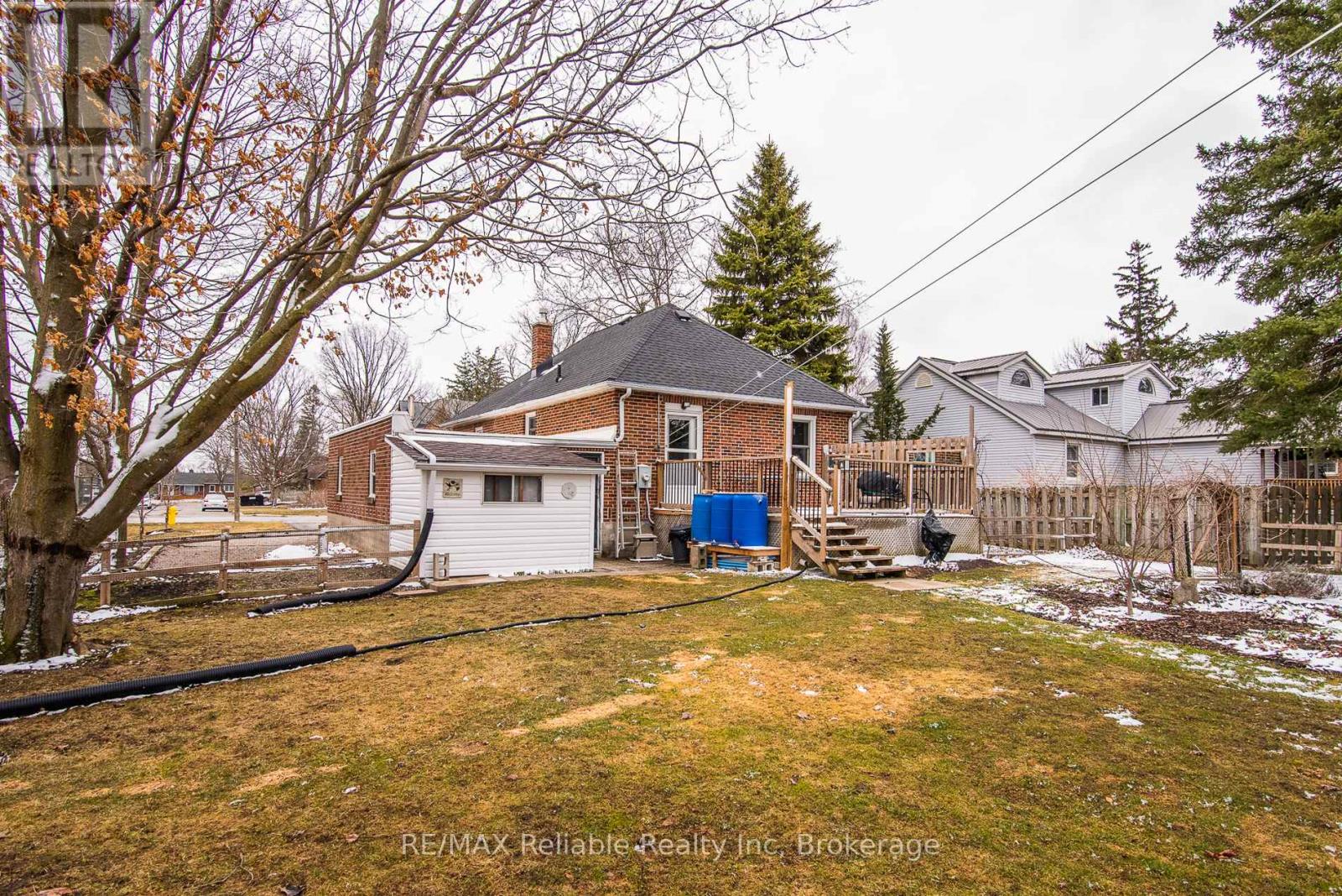 147 Goderich Street W, Huron East, Ontario  N0K 1W0 - Photo 6 - X12042524
