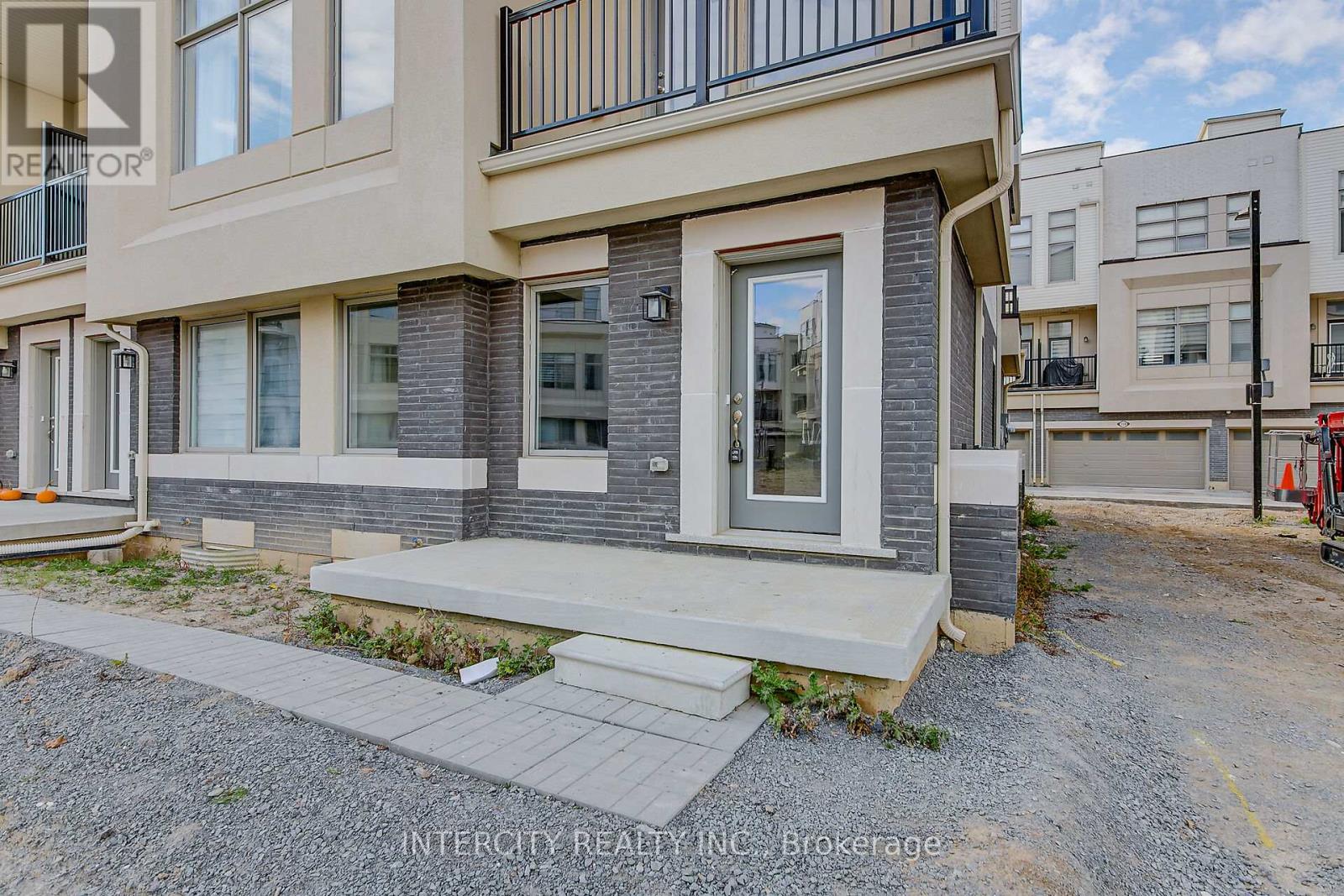 Property at 29 ALBERT FIRMAN LANE image 3