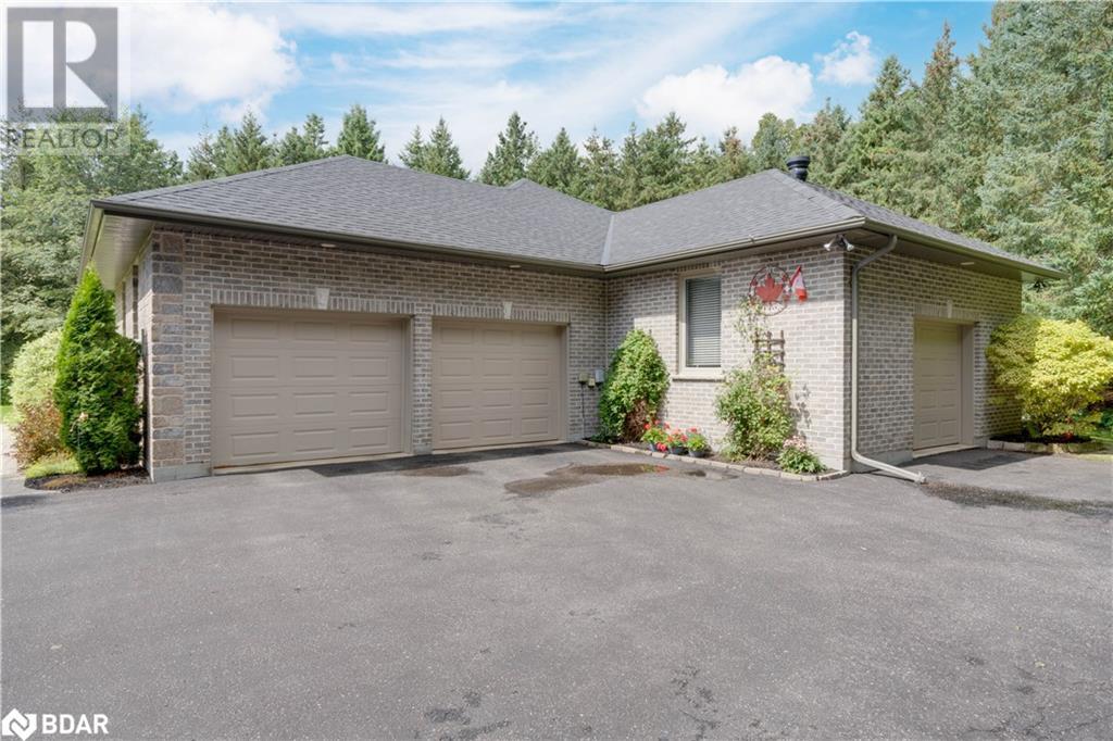 Property at 10 RED OAK Crescent image 4